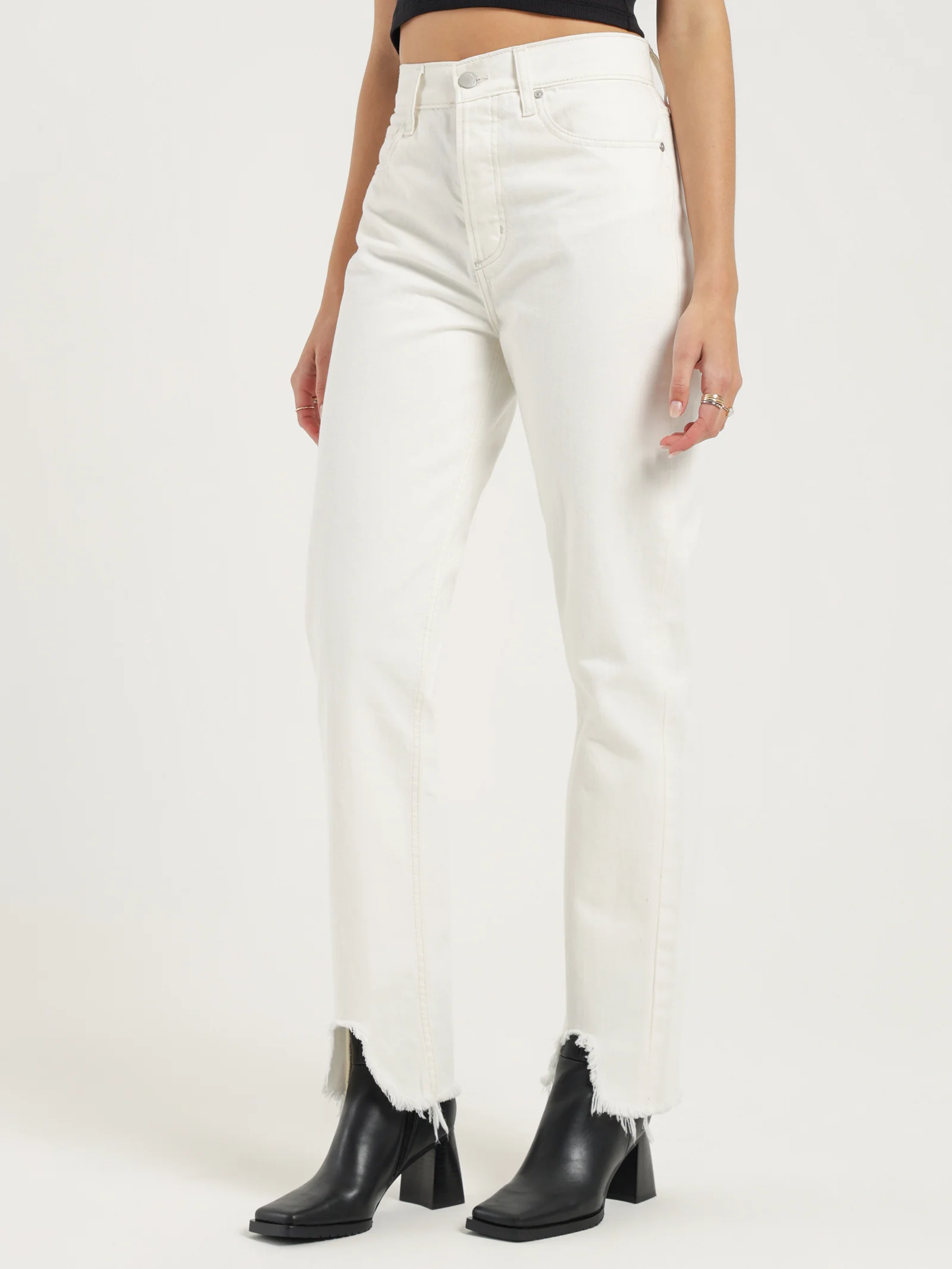 Agnes Jeans - Image 3