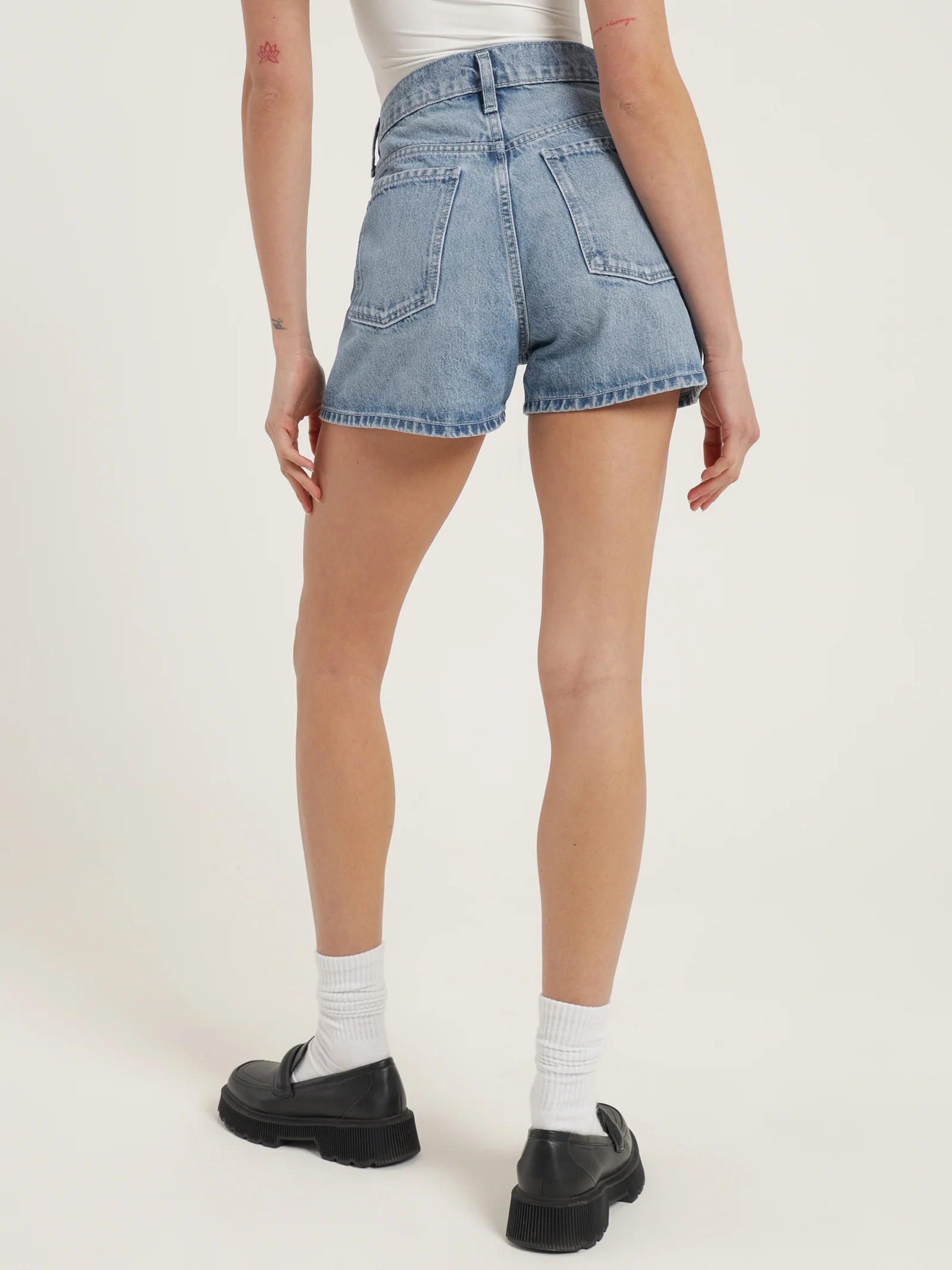 Agnes Shorts - Image 7