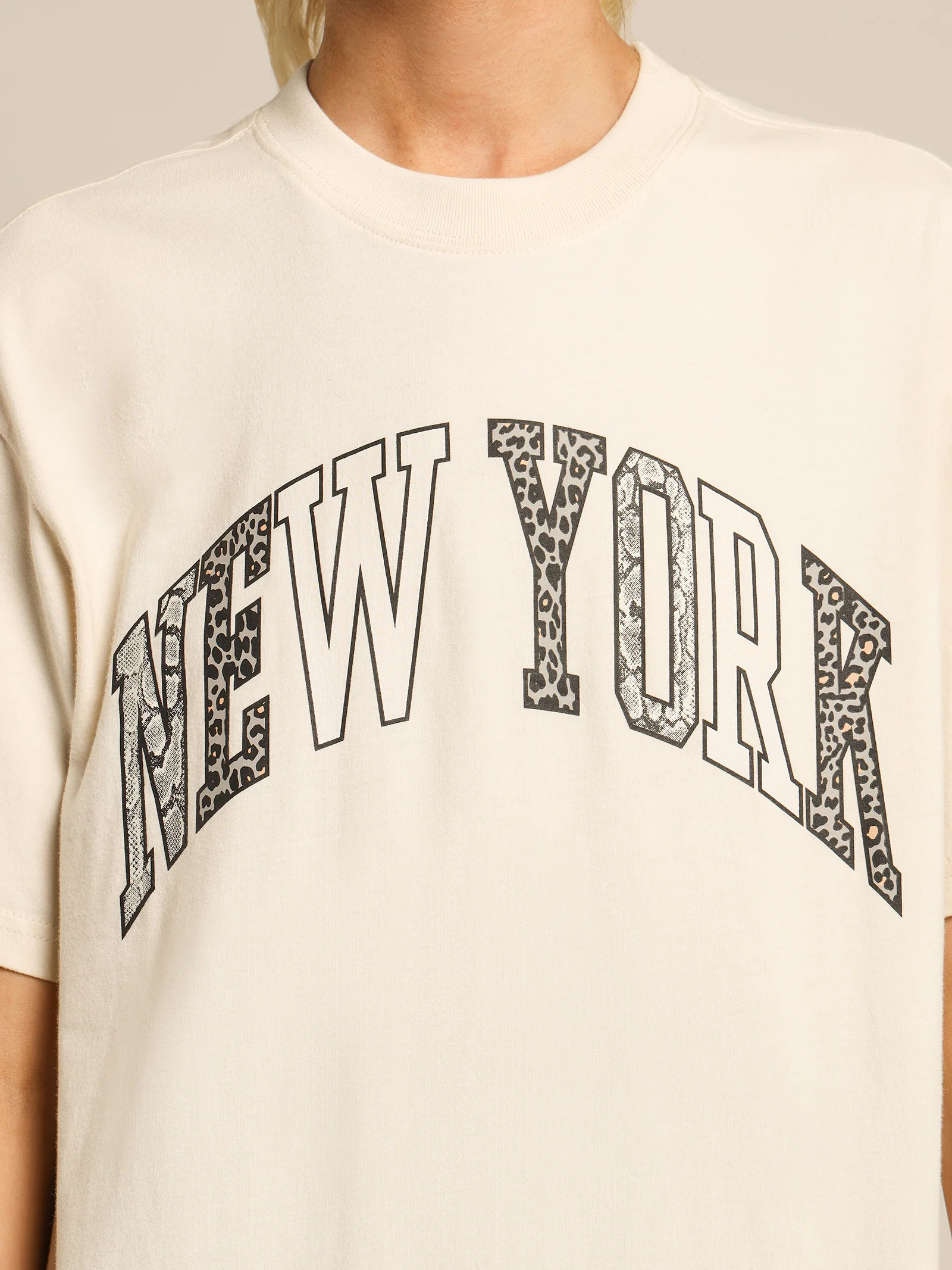 Animal Arch T-Shirt - Image 5