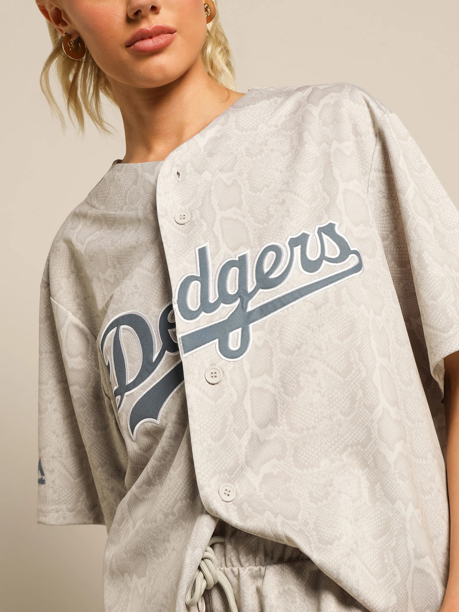 Animal Wordmark LA Dodgers Replica Jersey - Image 3