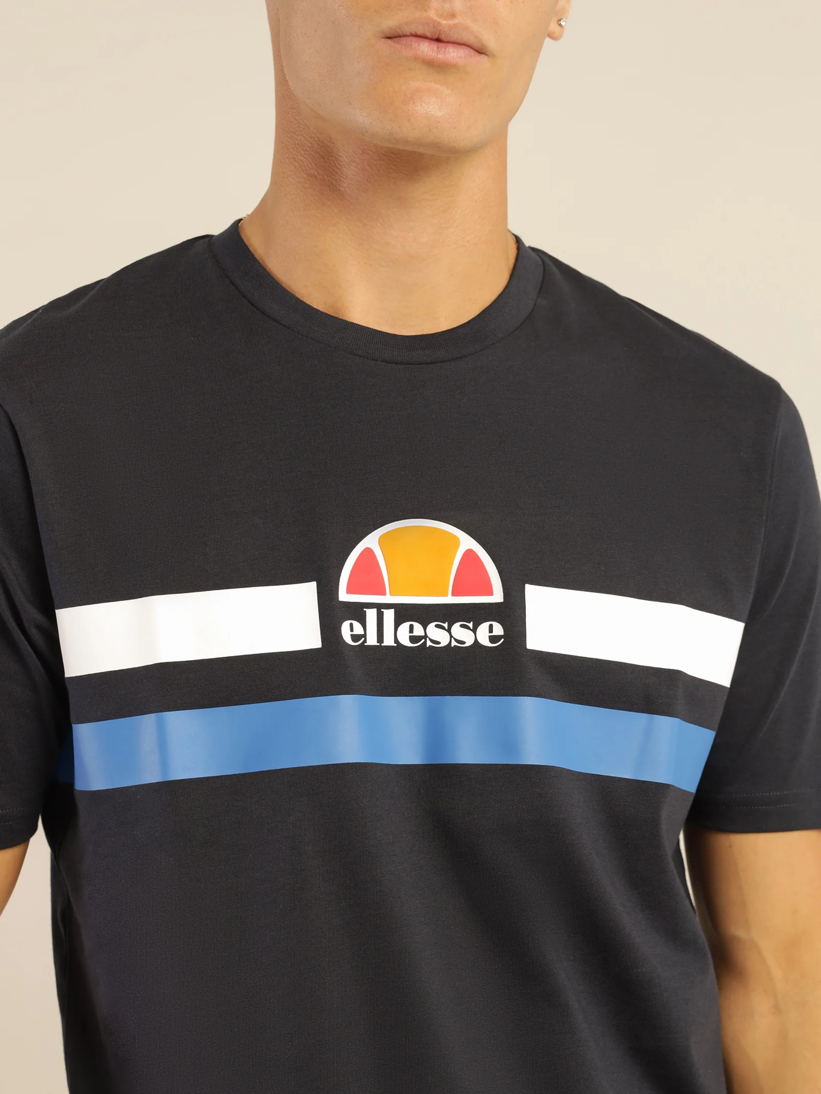 Aprel T-Shirt - Image 4