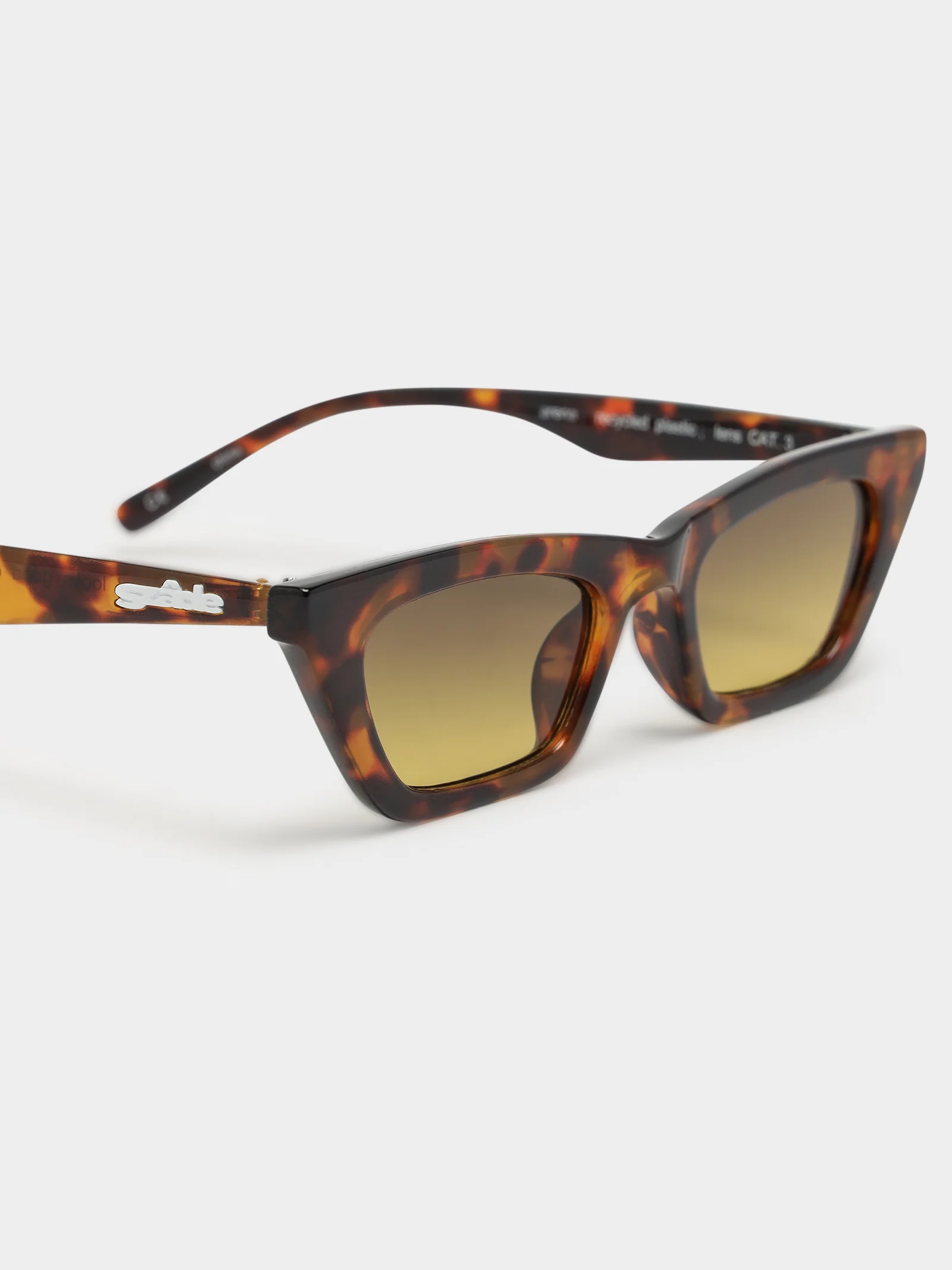 Arena Sunglasses - Image 3