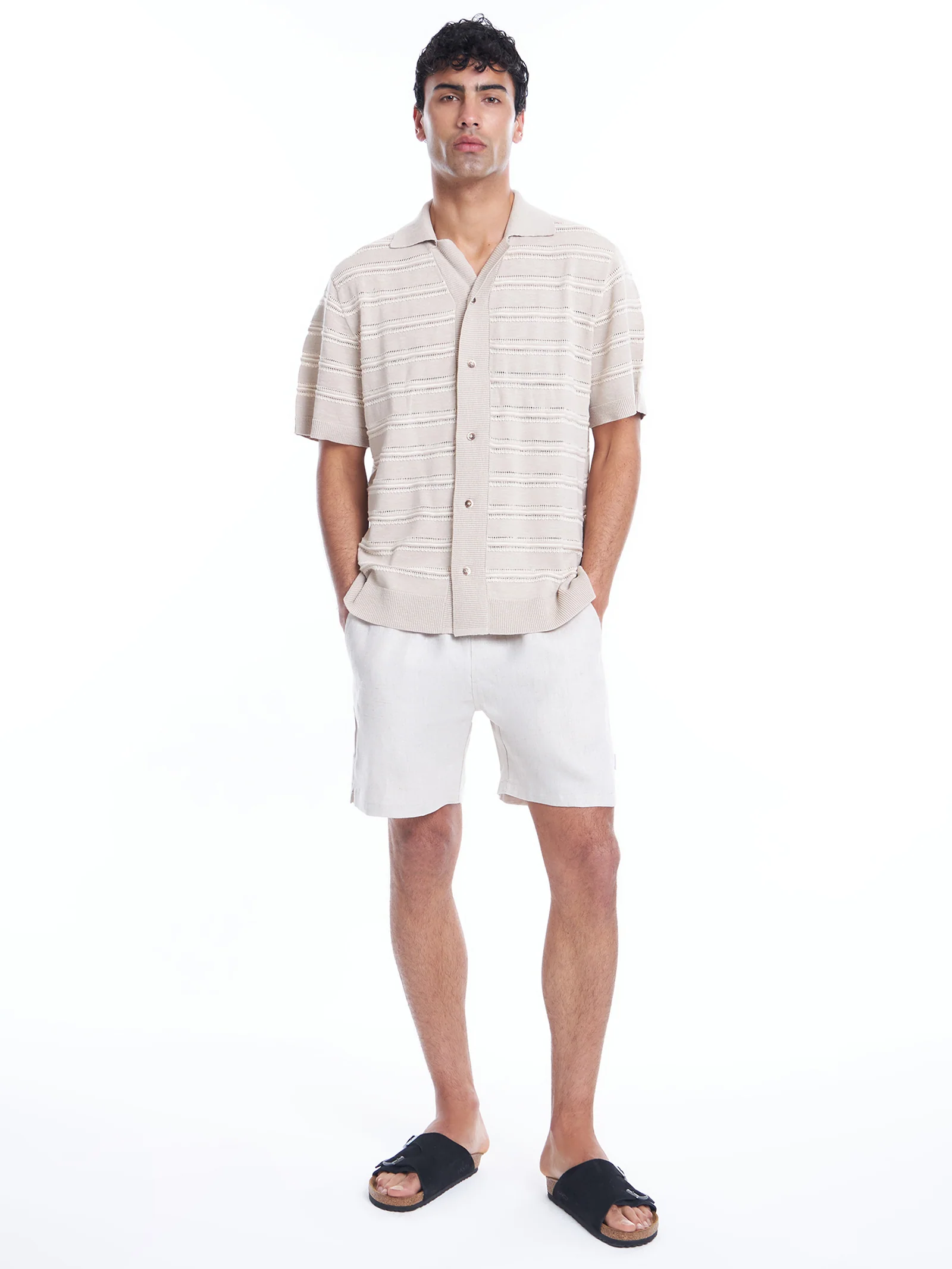 Luca Linen Shorts - Image 2