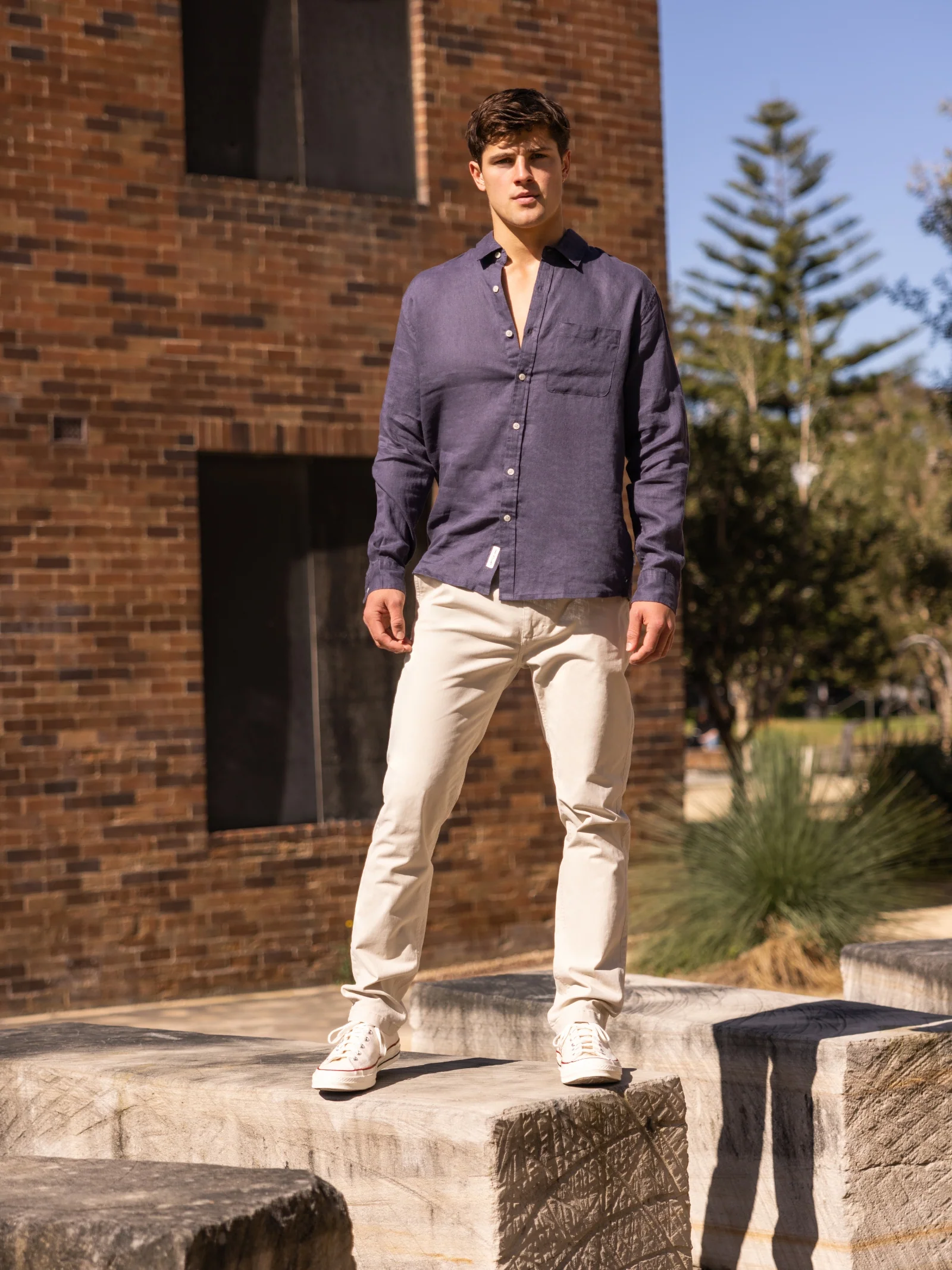 Nero Linen Long Sleeve T-Shirt - Image 2