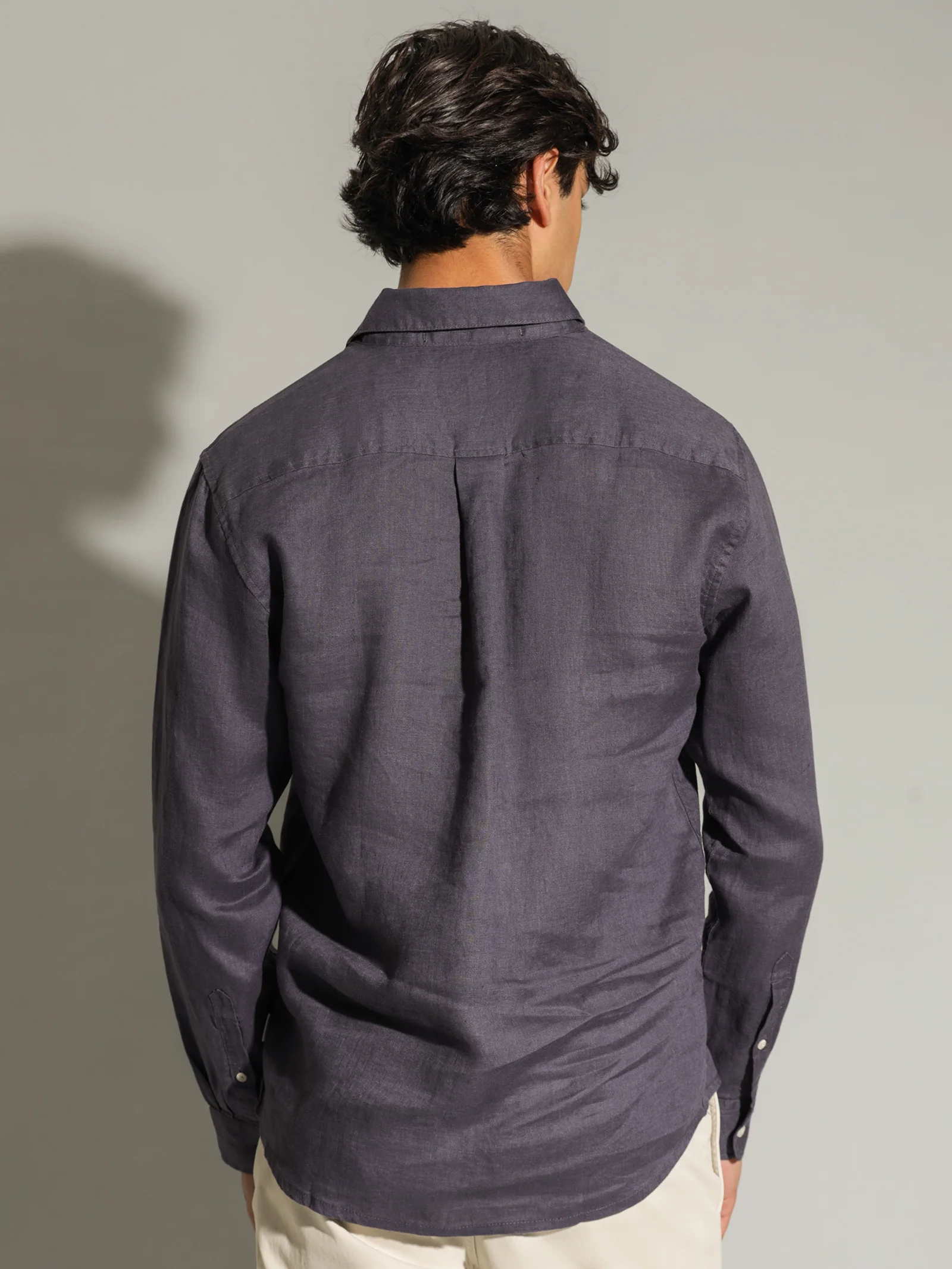 Nero Linen Long Sleeve T-Shirt - Image 7