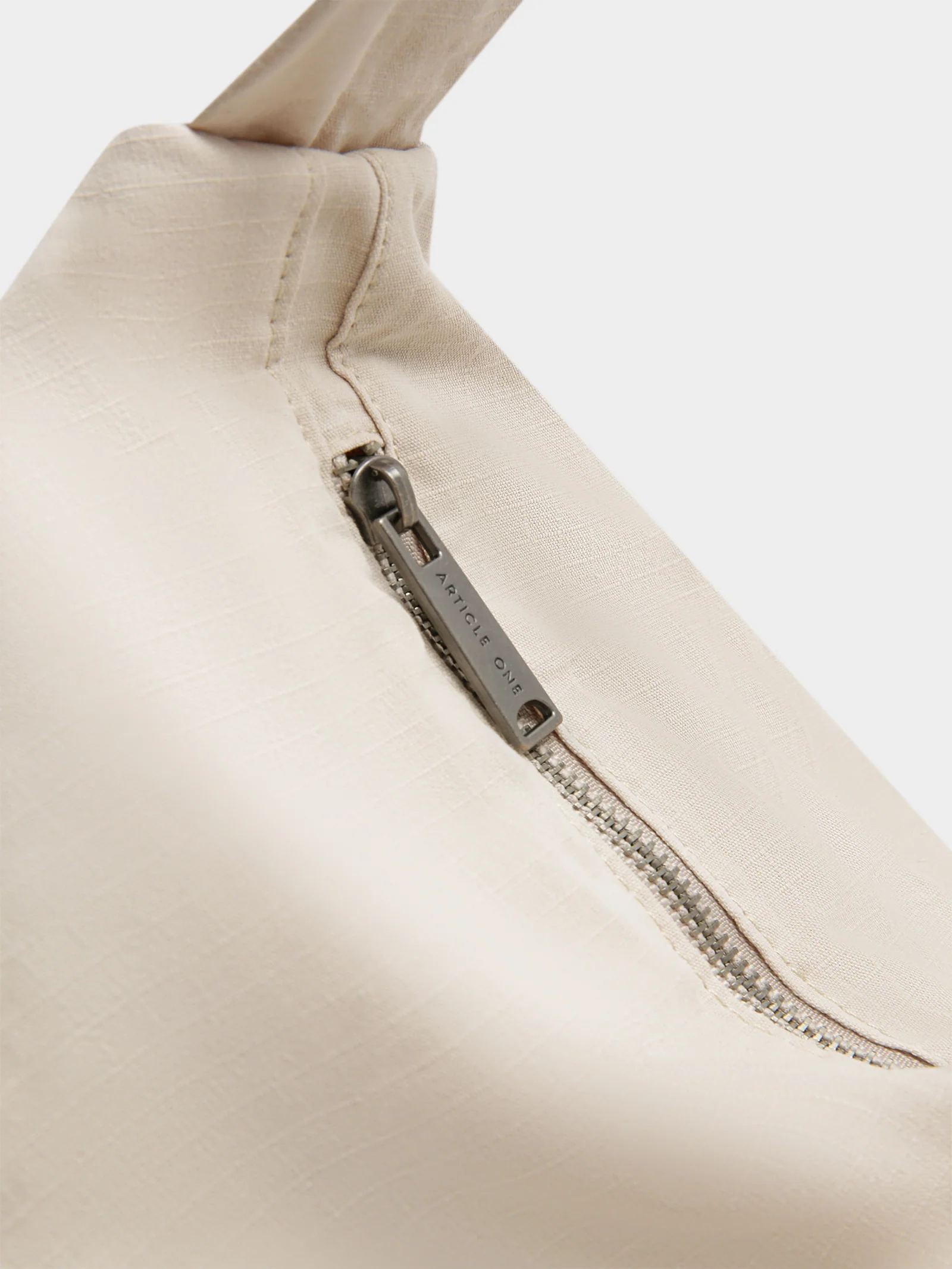 Wyatt Cargo Crossbody Bag - Image 6