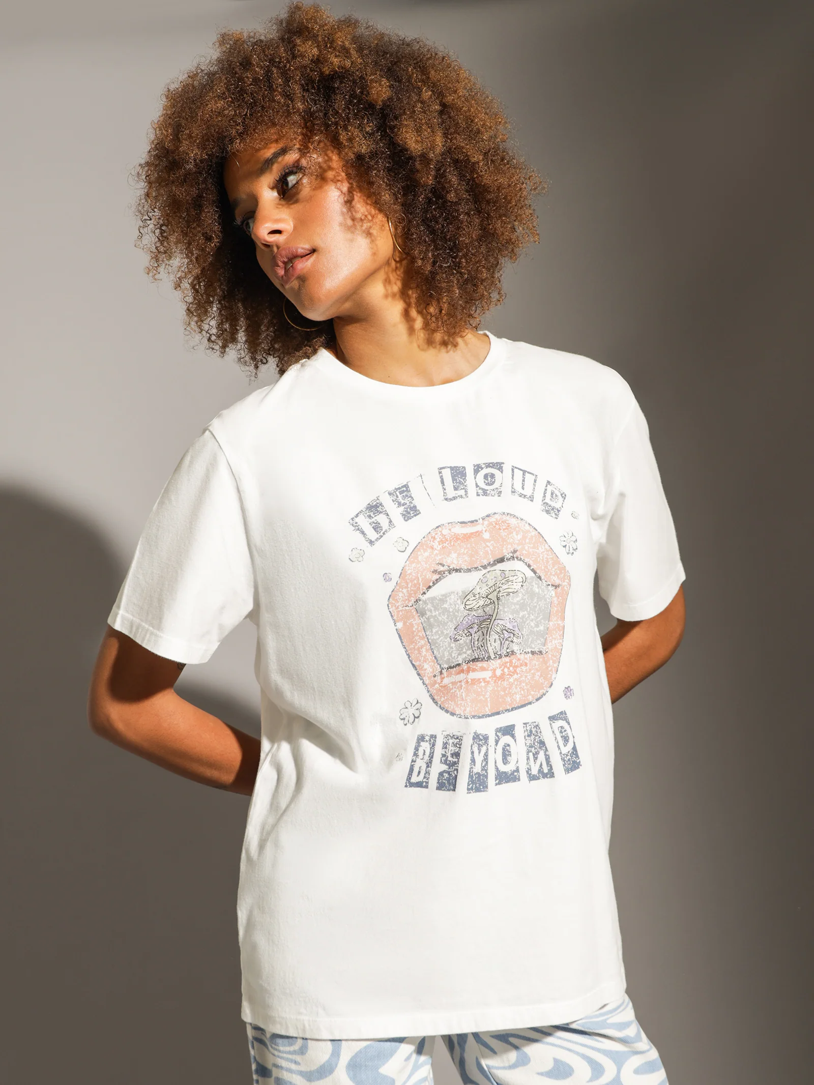 Astrid Vintage Print T-Shirt - Image 3