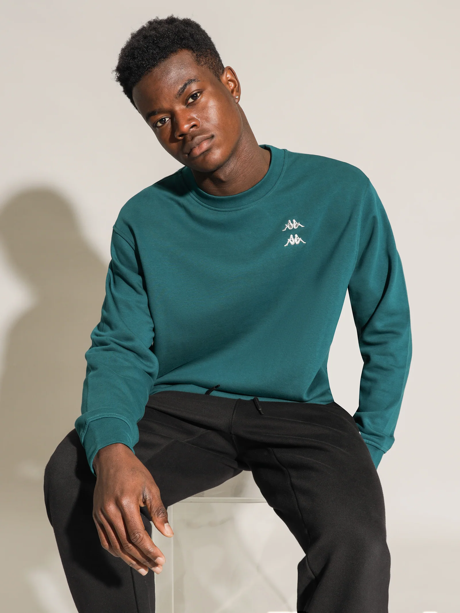 Authentic Donovan Crew - Image 2