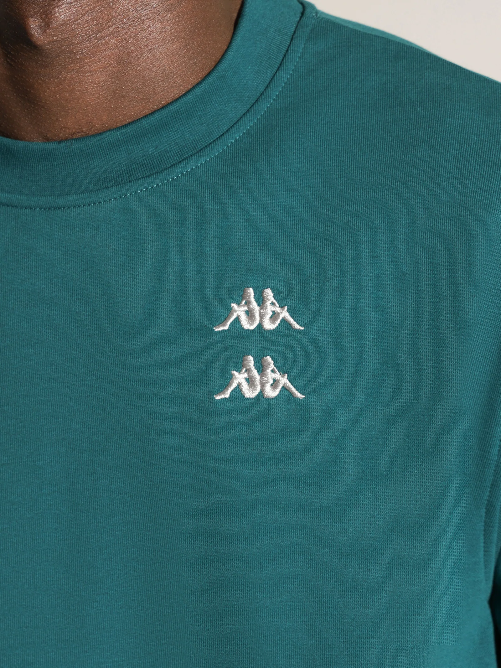 Authentic Donovan Crew - Image 5