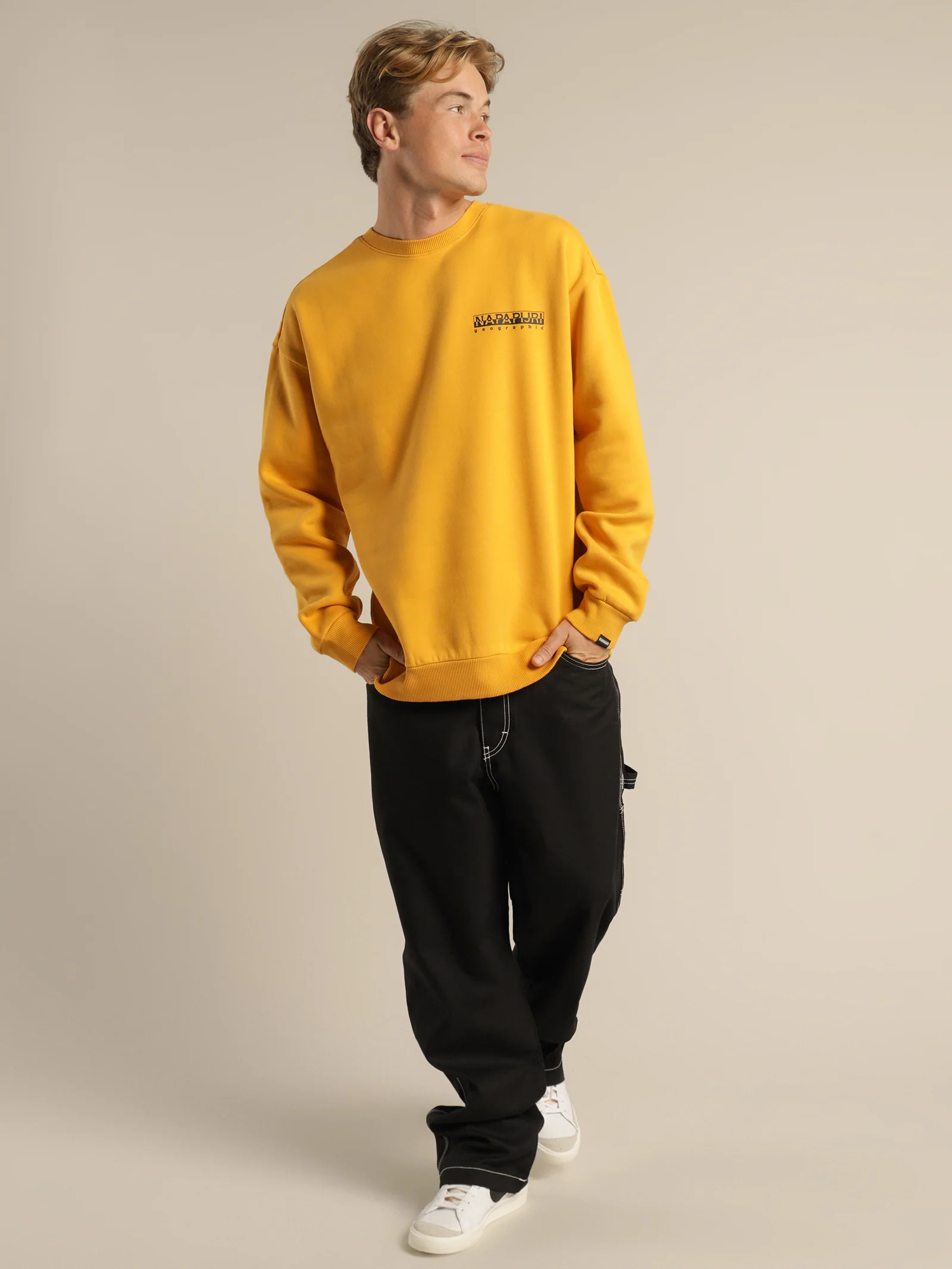 B Yoik C Sweatshirt - Image 4