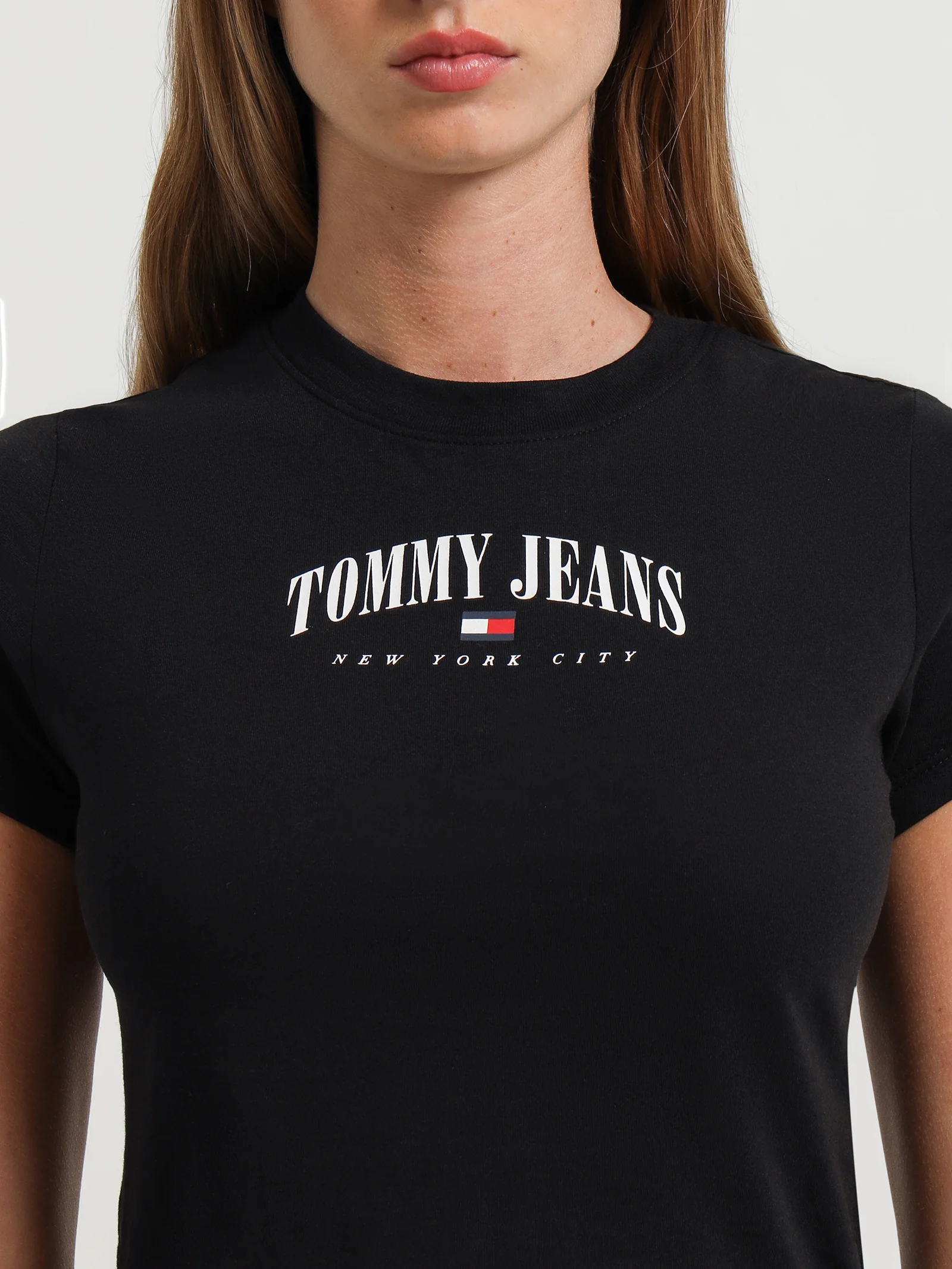 Baby Crop Essential Logo T-Shirt - Image 3