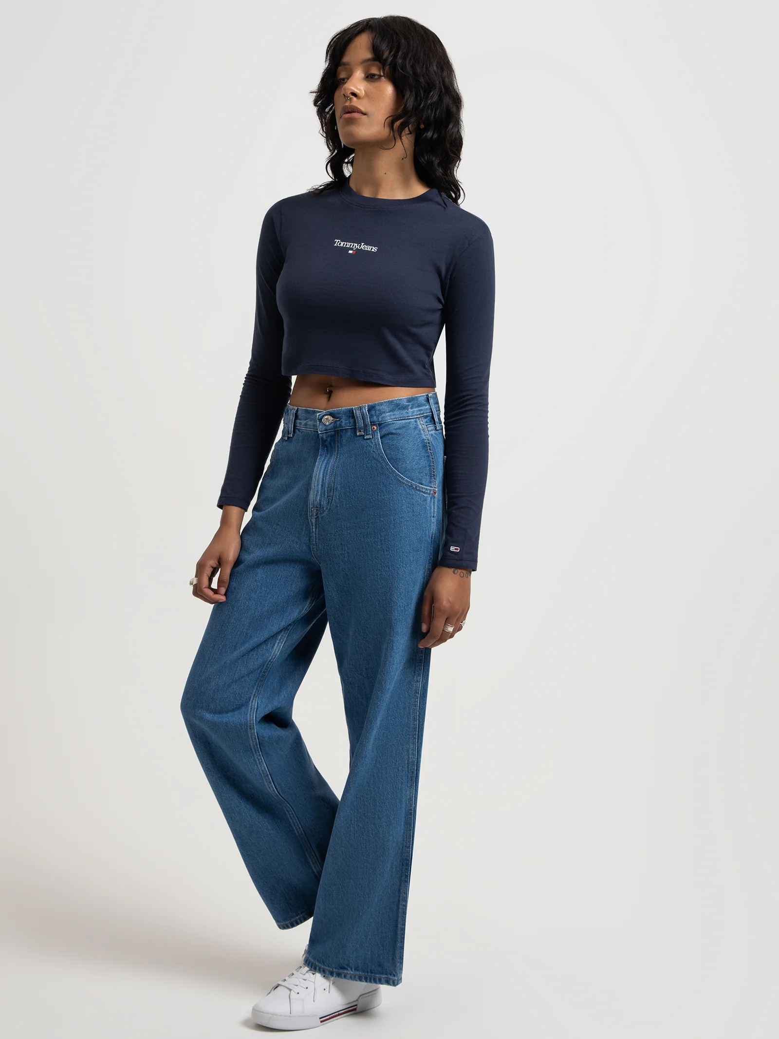 Baby Crop Essential Logo T-Shirt - Image 4