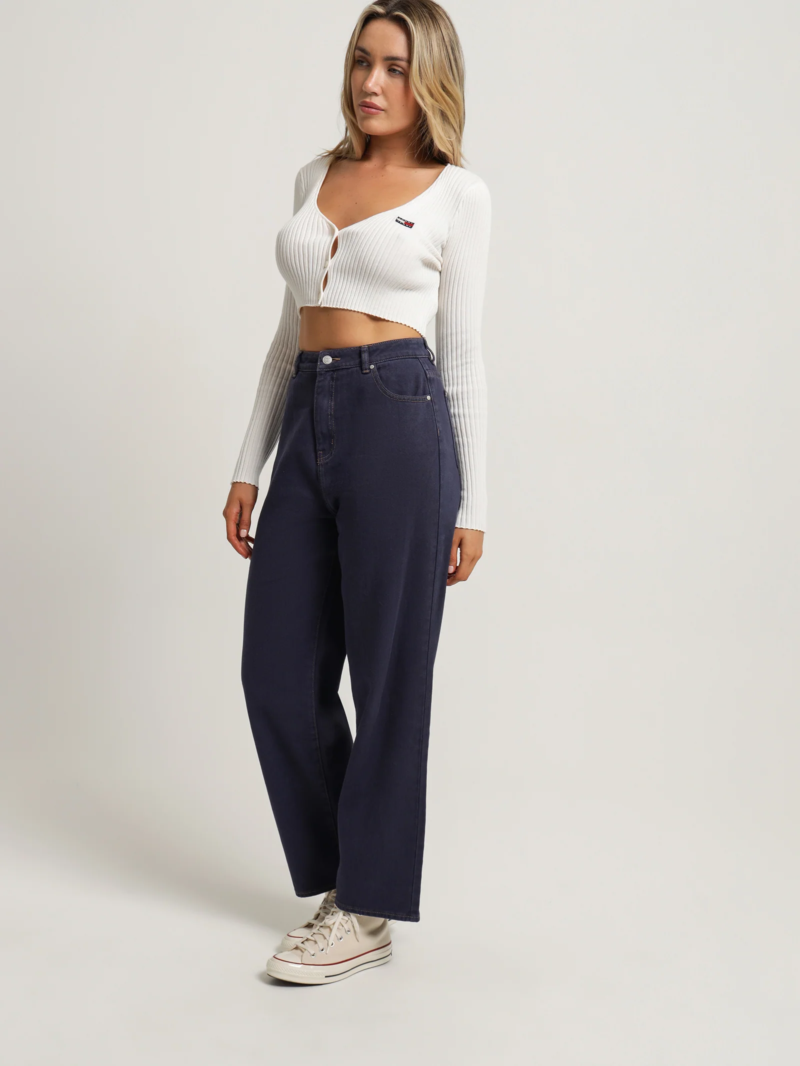 Badge Rib Knit Cropped Fit Cardigan - Image 4