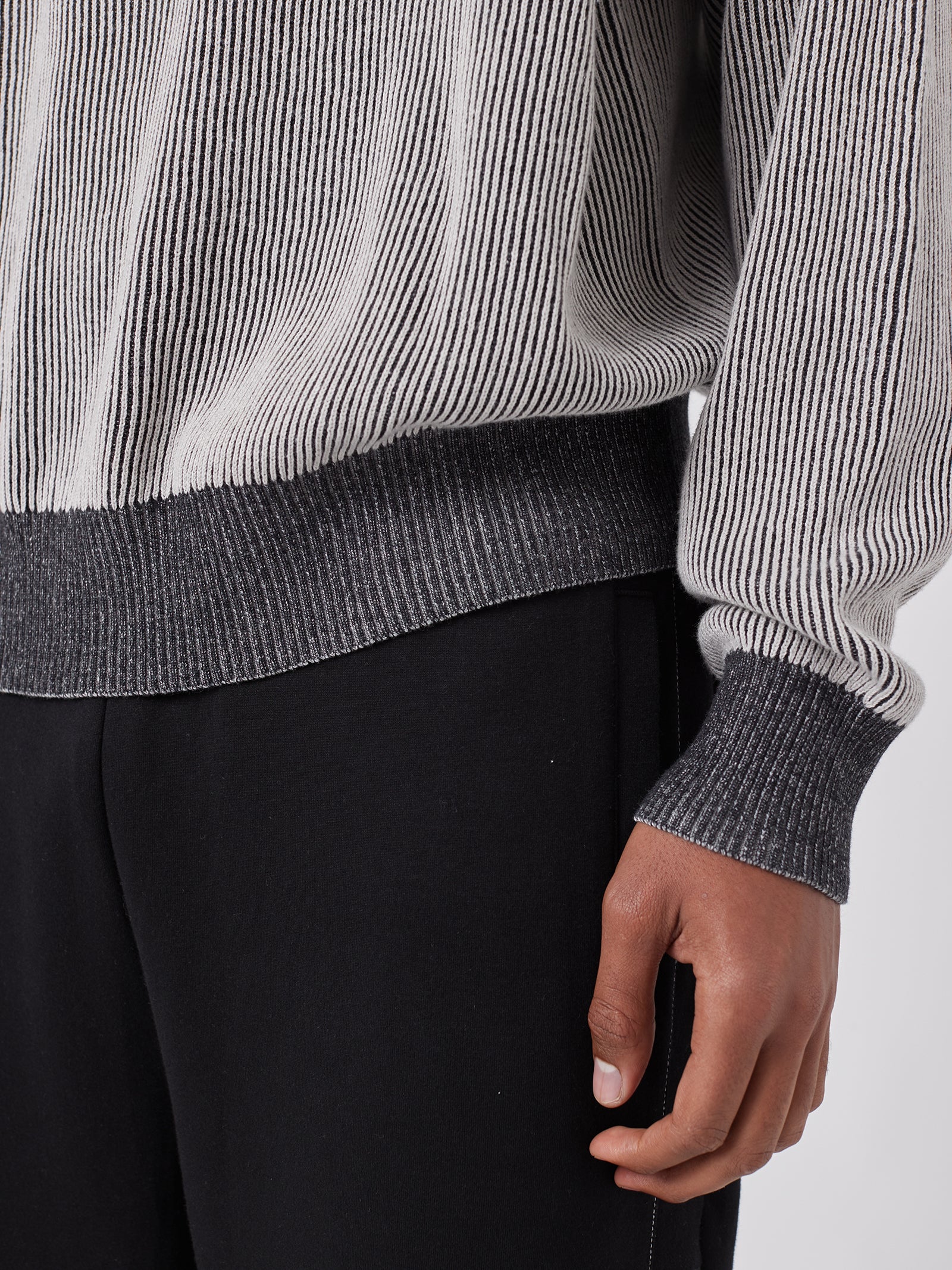 Plated V Knit - Image 7