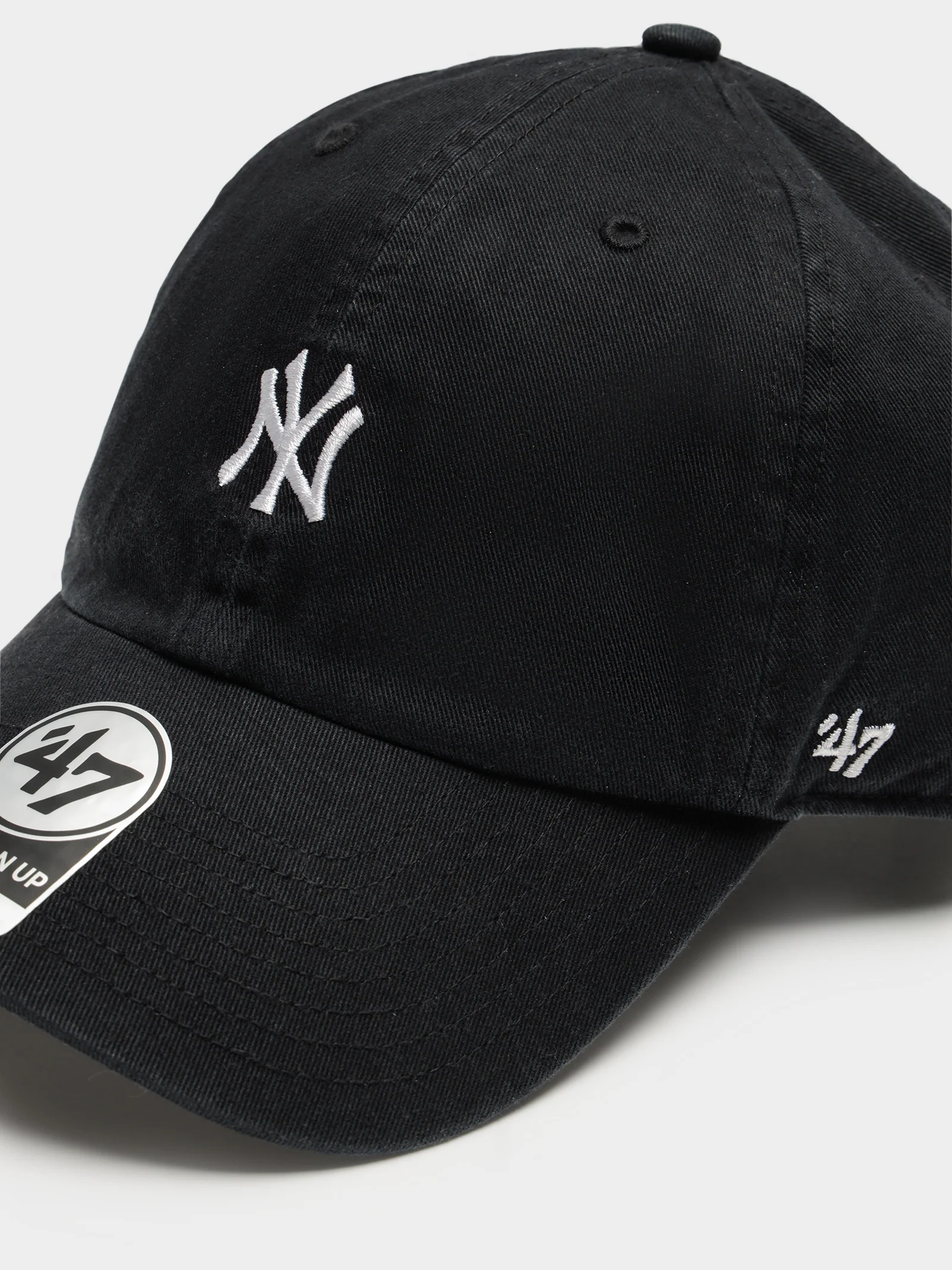 Base Runner NY Yankees Cap - Image 2
