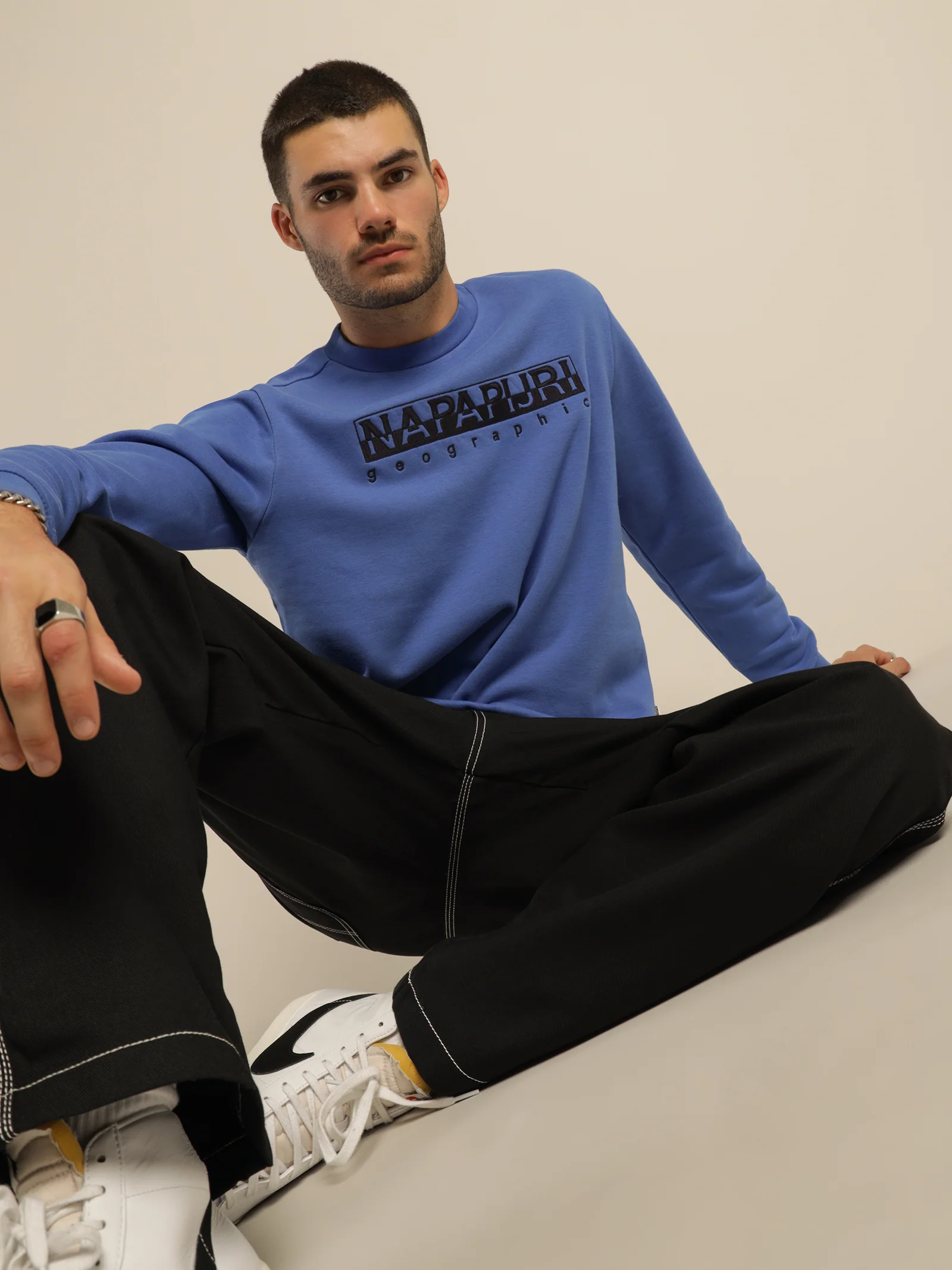 Bebel Sweatshirt - Image 2
