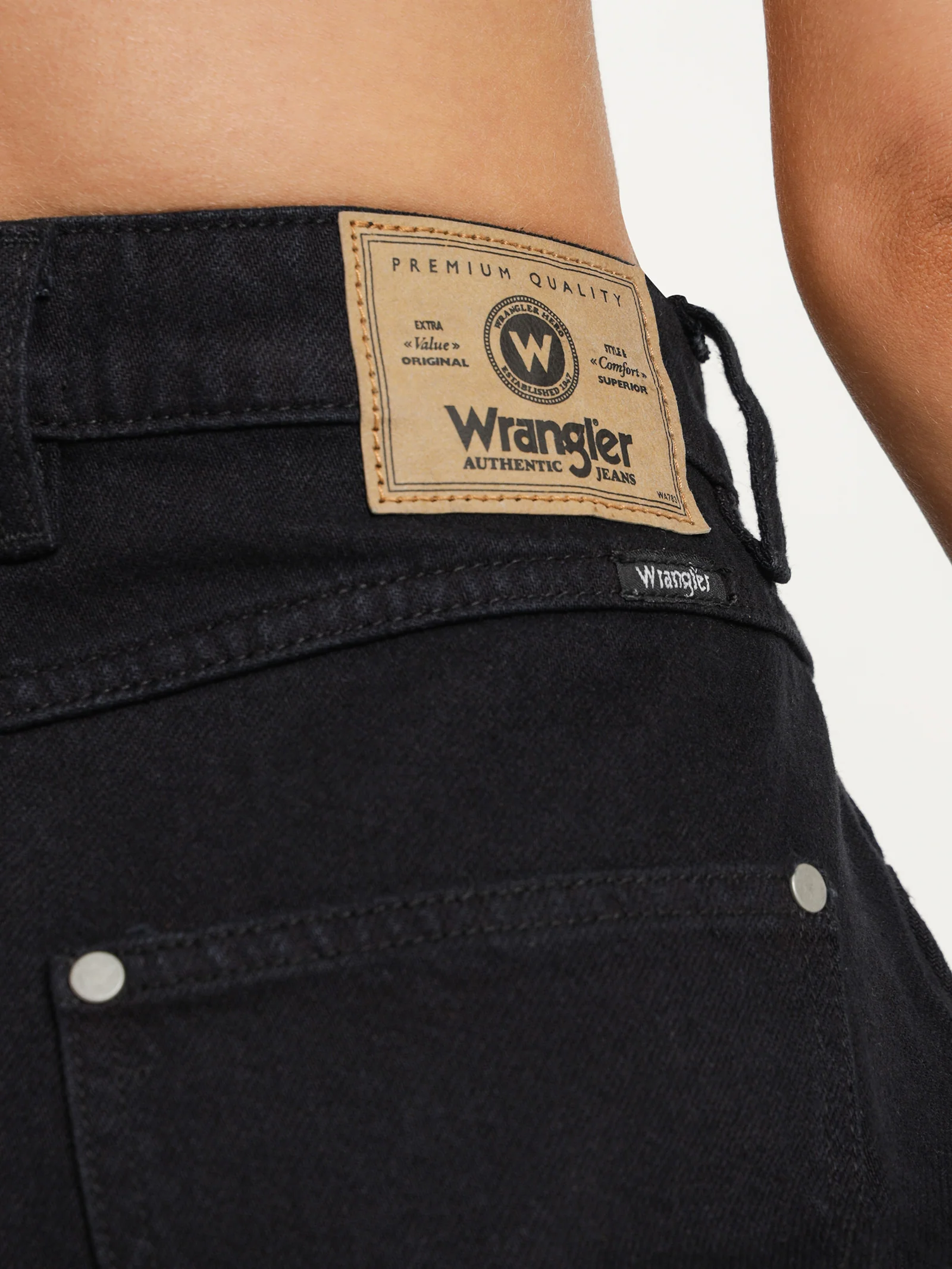 Bella Baggy Shorts - Image 5