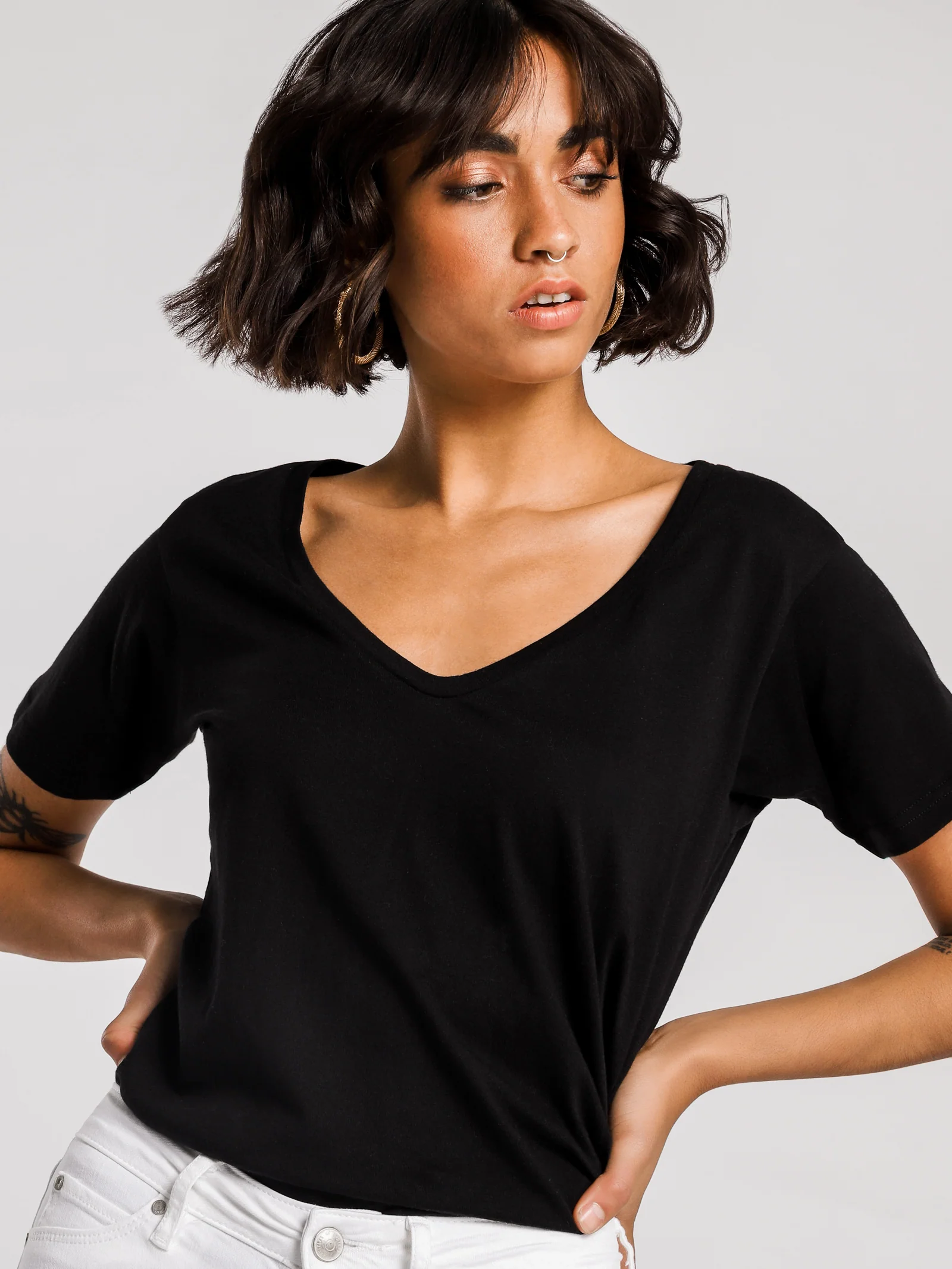 Blake Basic V Neck T-Shirt - Image 3