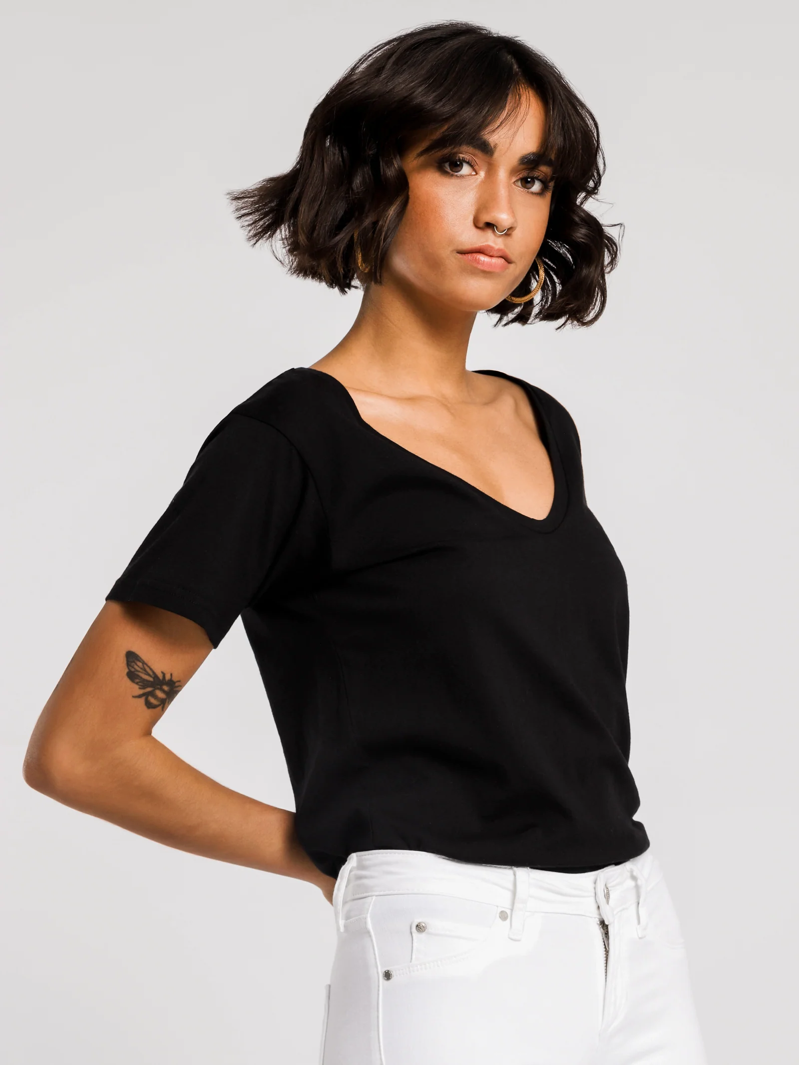 Blake Basic V Neck T-Shirt - Image 7