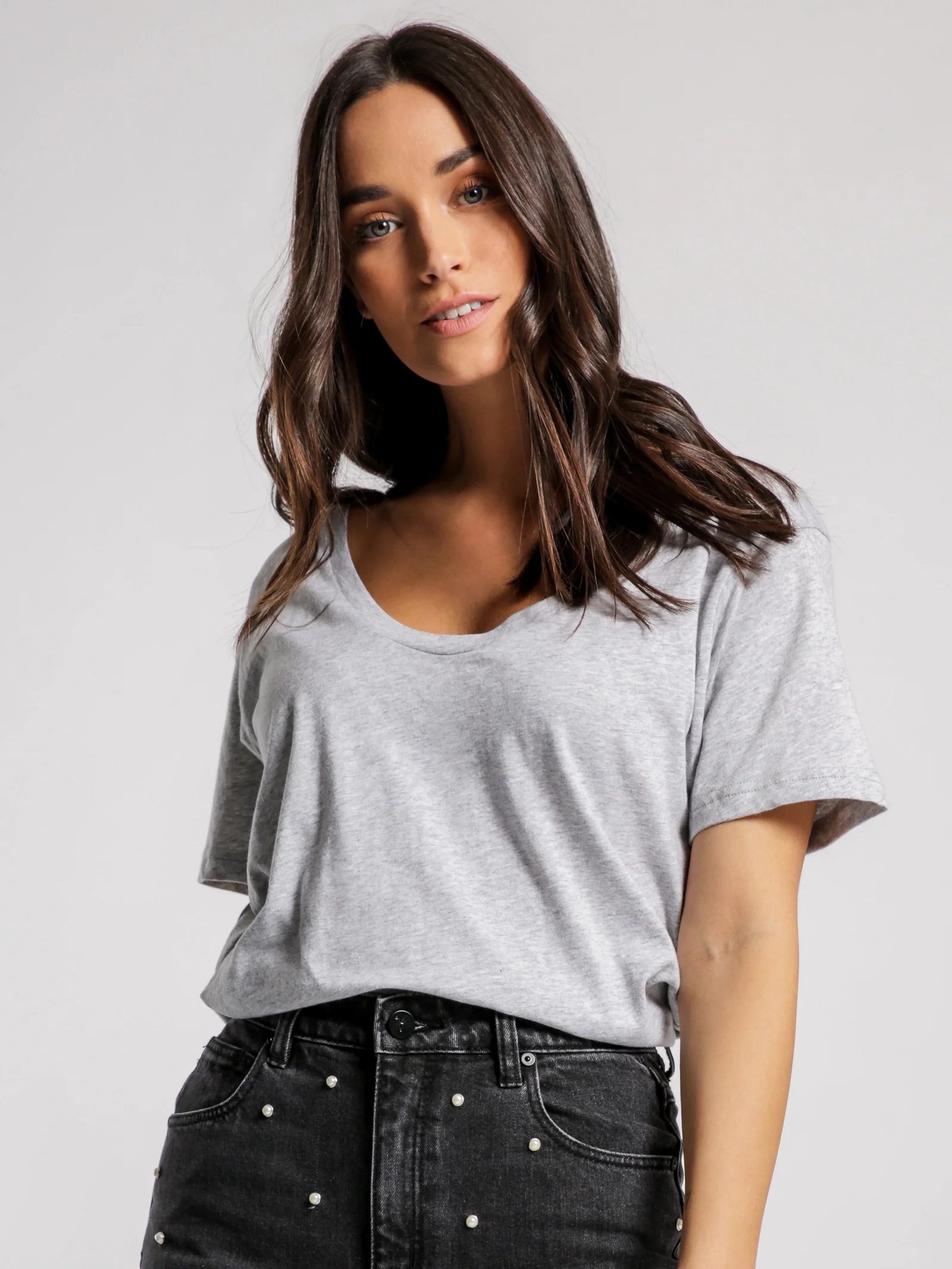 Blake Basic V Neck T-Shirt