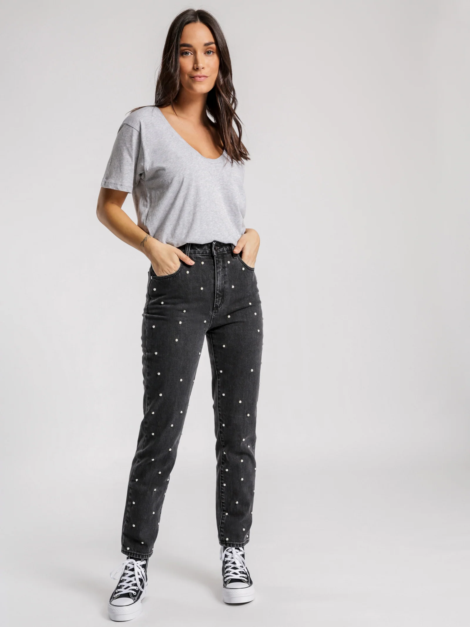 Blake Basic V Neck T-Shirt - Image 4