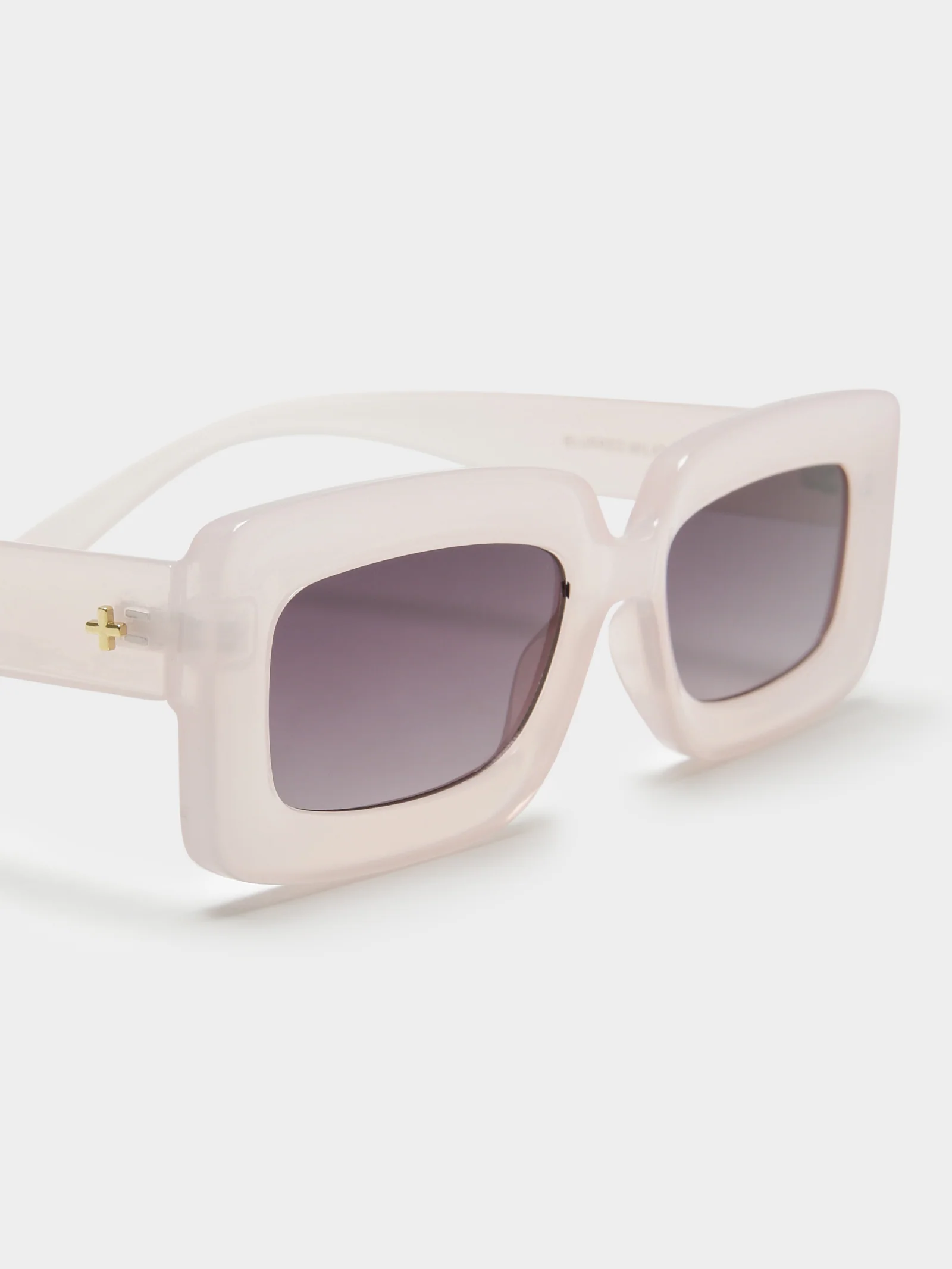 Blurred Sunglasses - Image 3