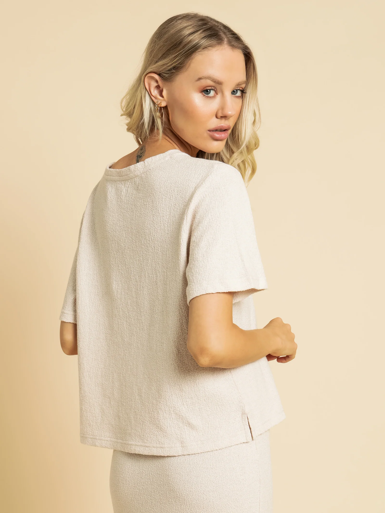 Bowie Textured Tee - Image 6