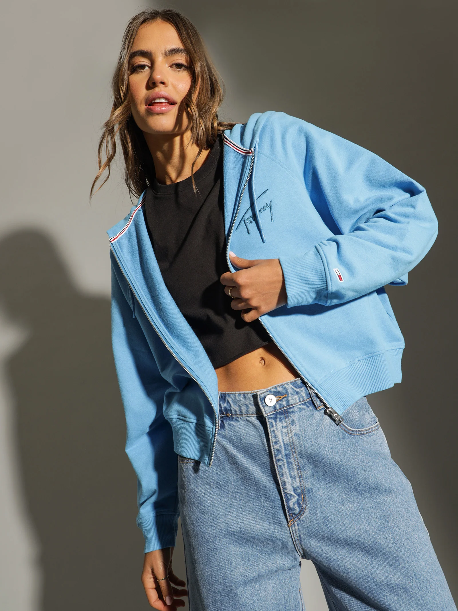 Boxy Signature Zip Hoodie - Image 3