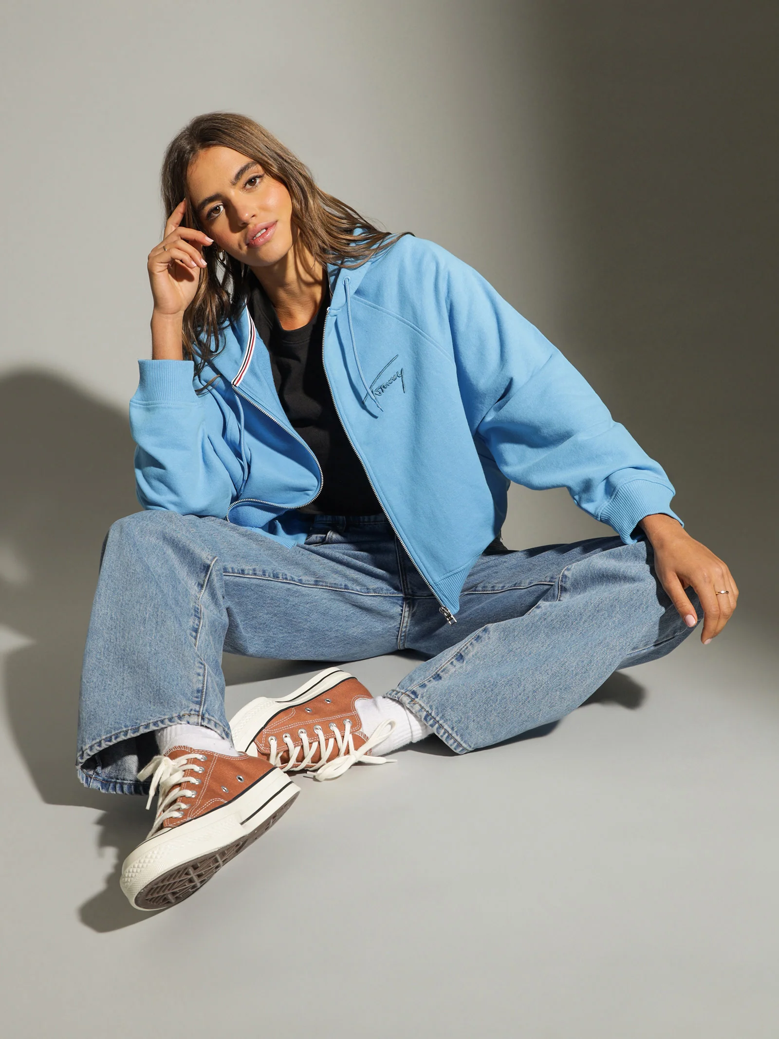 Boxy Signature Zip Hoodie - Image 5