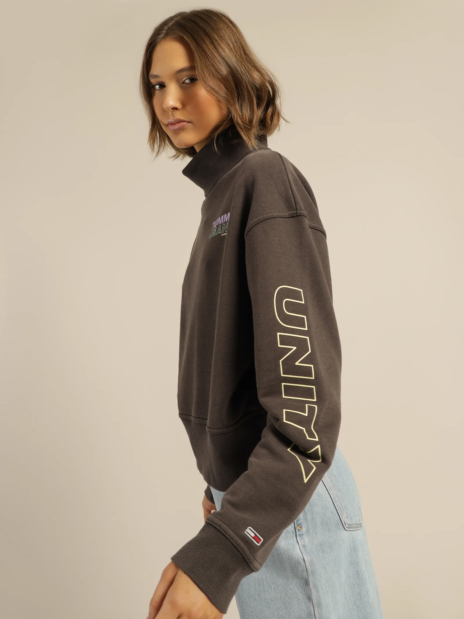 Boxy Unitees3 Turtle Neck - Image 4