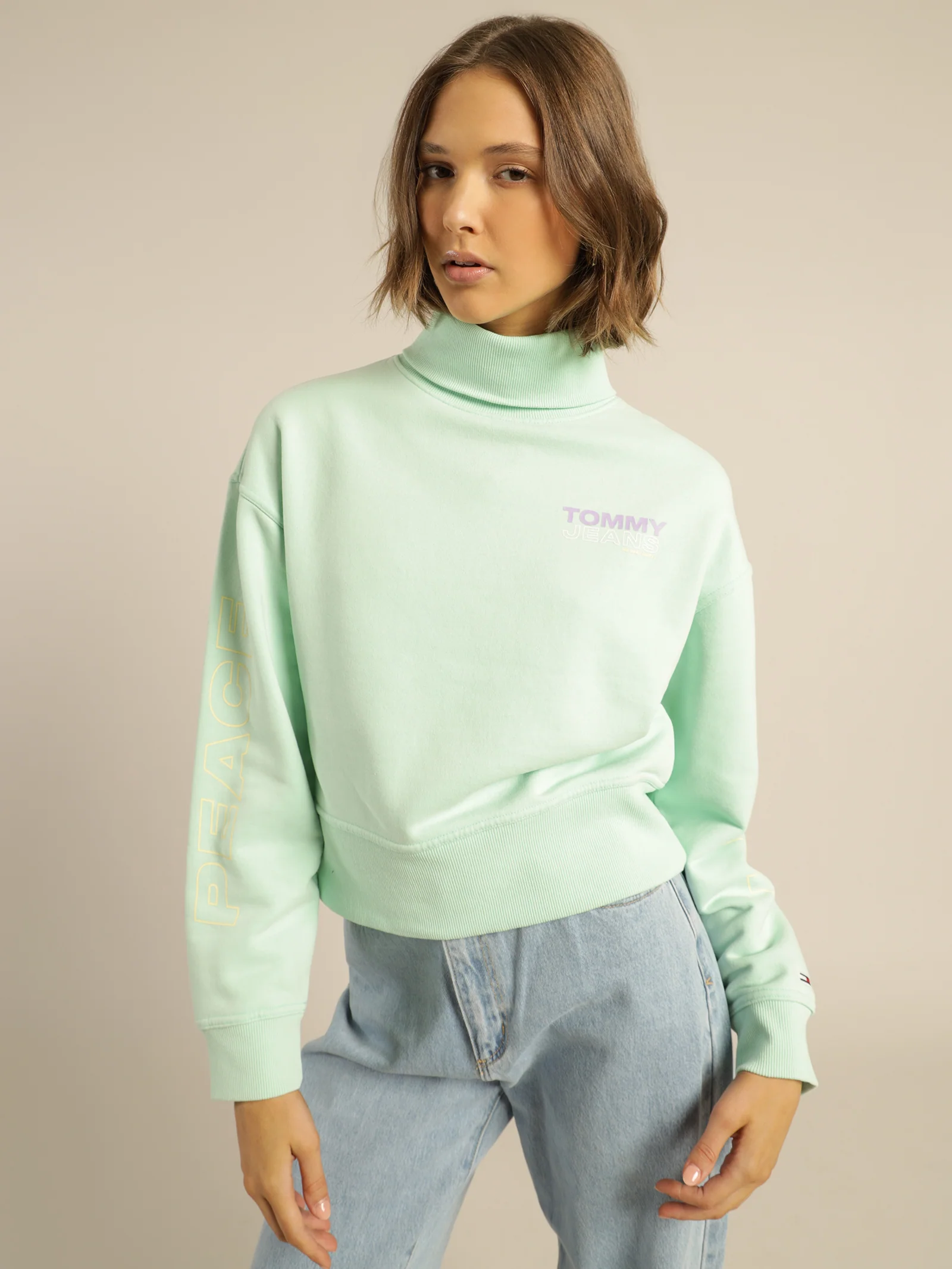 Boxy Unitees3 Turtle Neck - Image 2