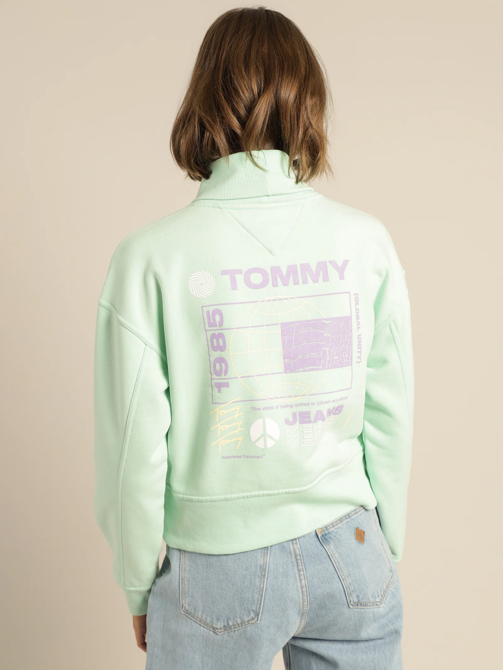 Boxy Unitees3 Turtle Neck - Image 5