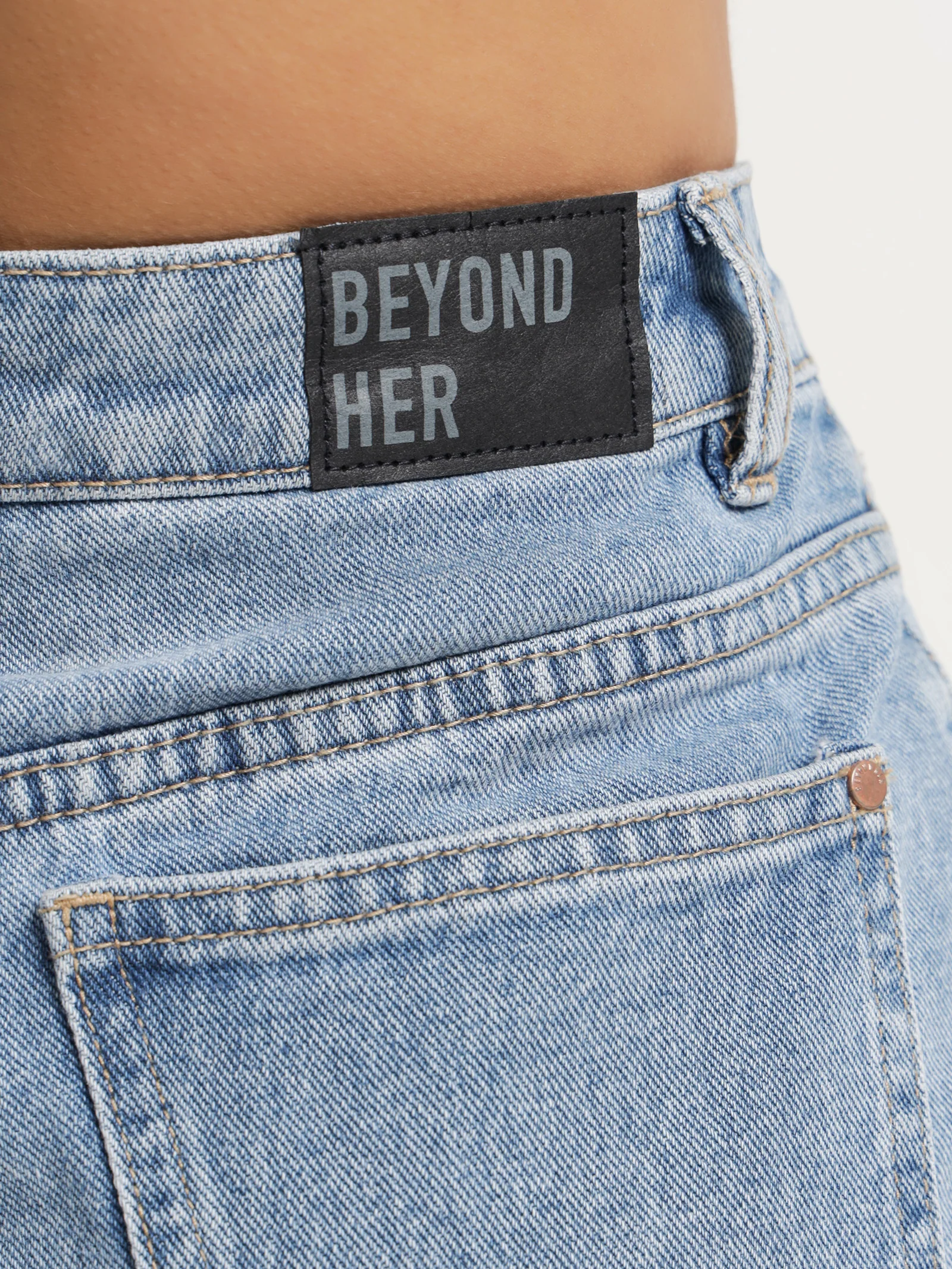Bree Baggy Jeans - Image 5