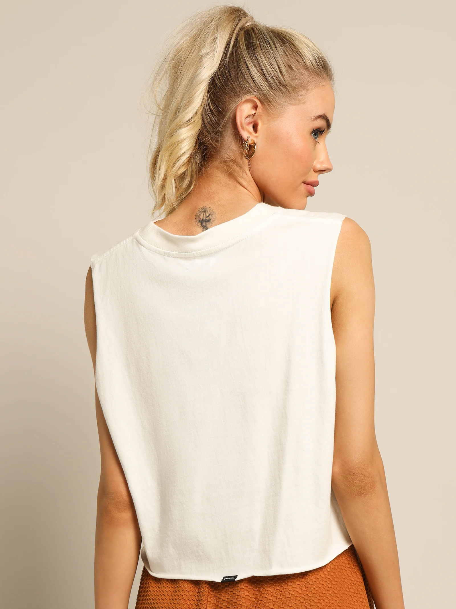 Brigade Crop Muscle Tank - Image 5