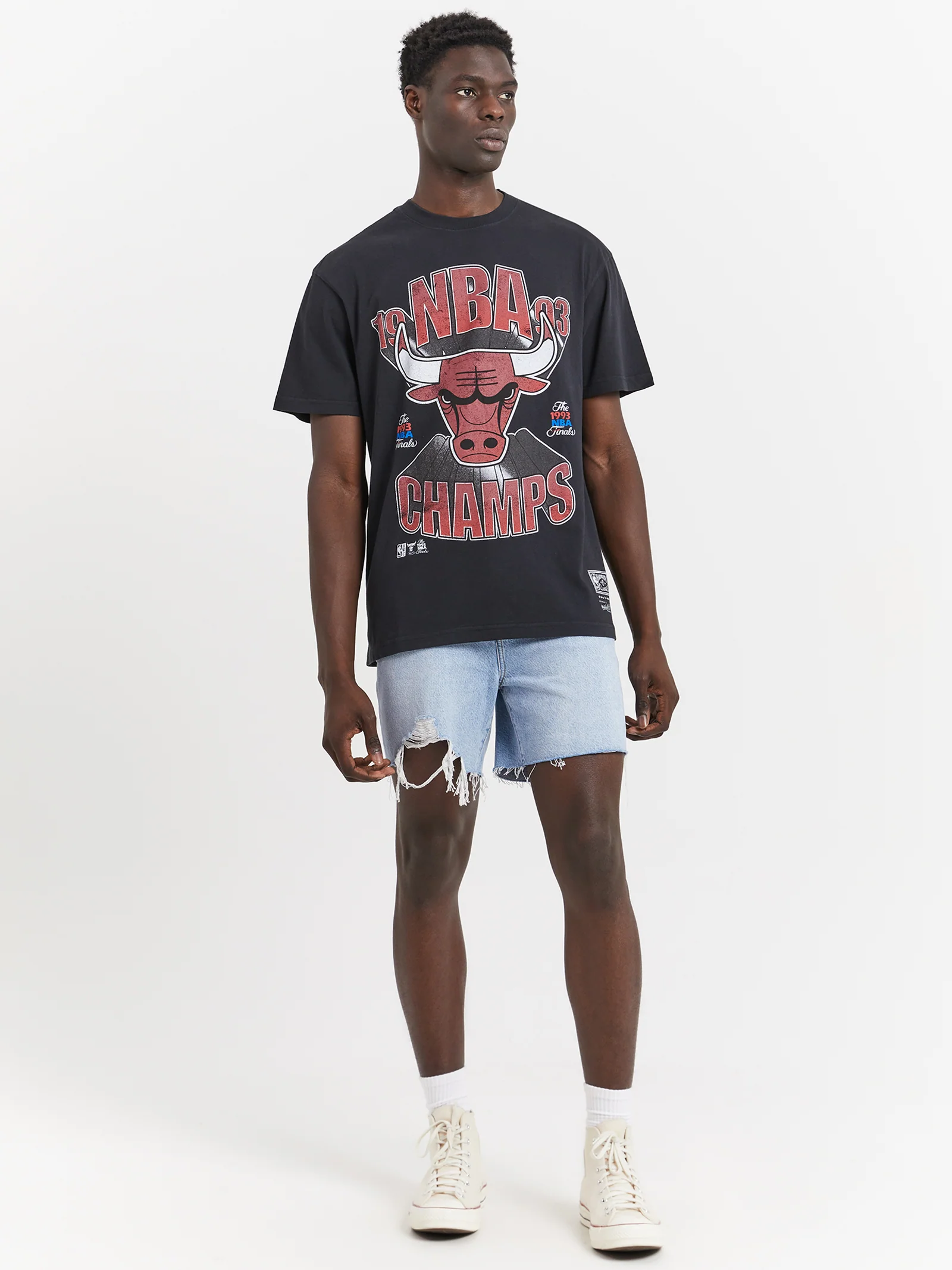 Bust Out NBA Champs Chicago Bulls T-Shirt - Image 4