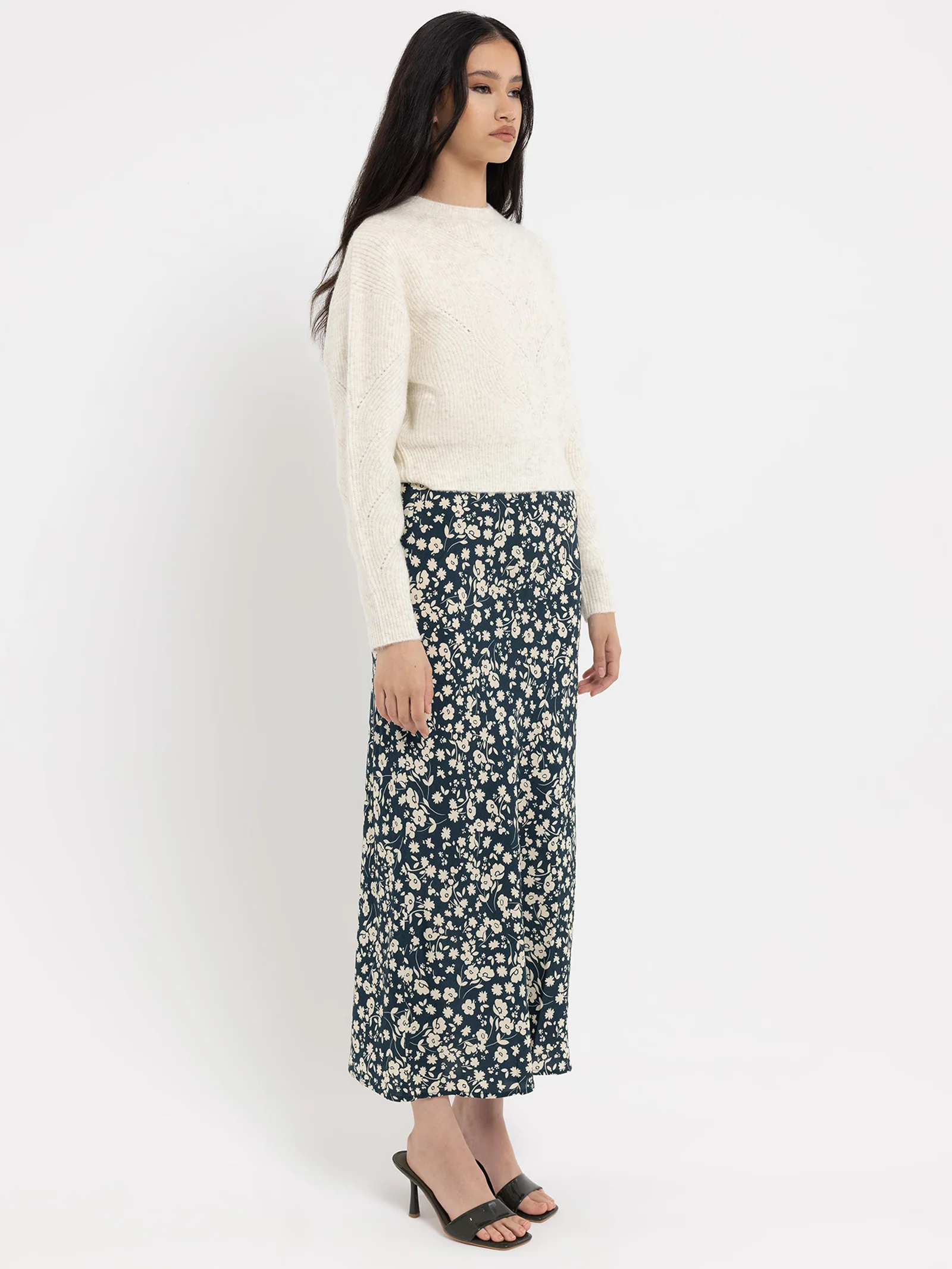 Candace Crew Neck Jumper - Off White - Image 3