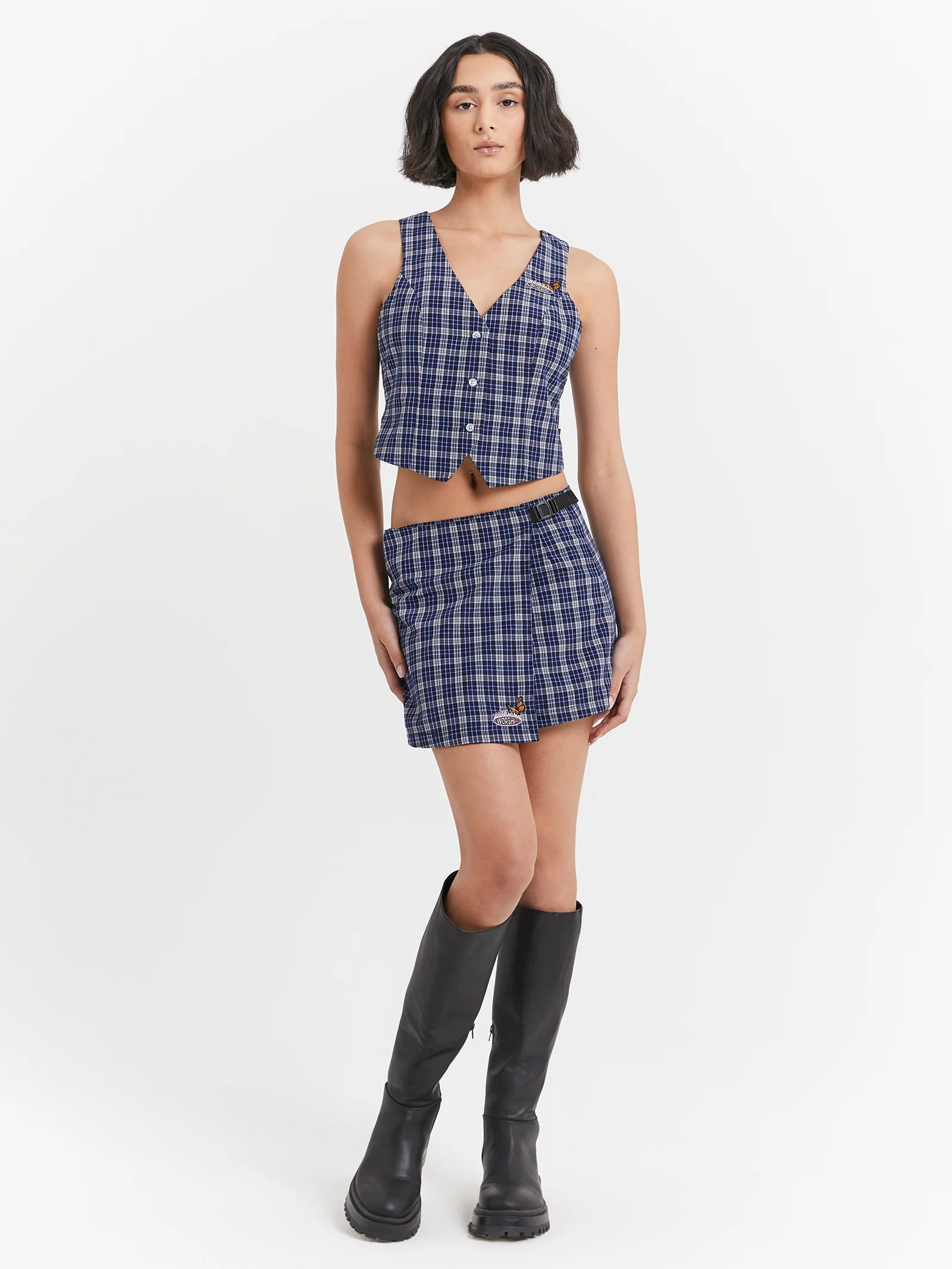 Captivate Waistcoat - Image 2