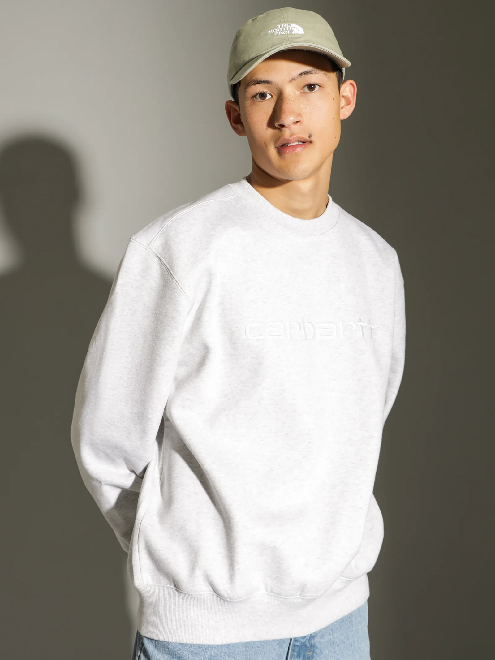 Carhartt Sweatshirt - Image 3
