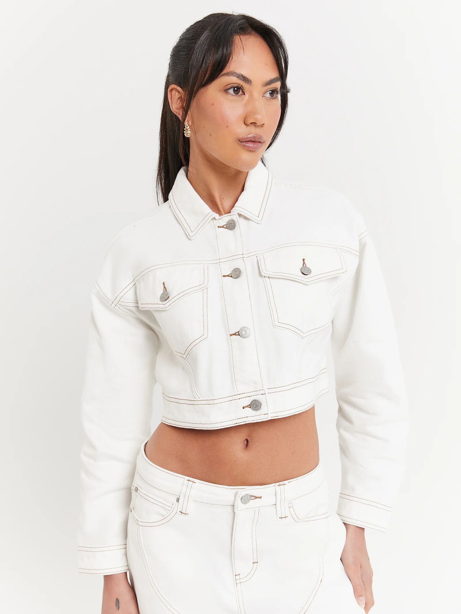 Carrie Cropped Trucker - Image 3