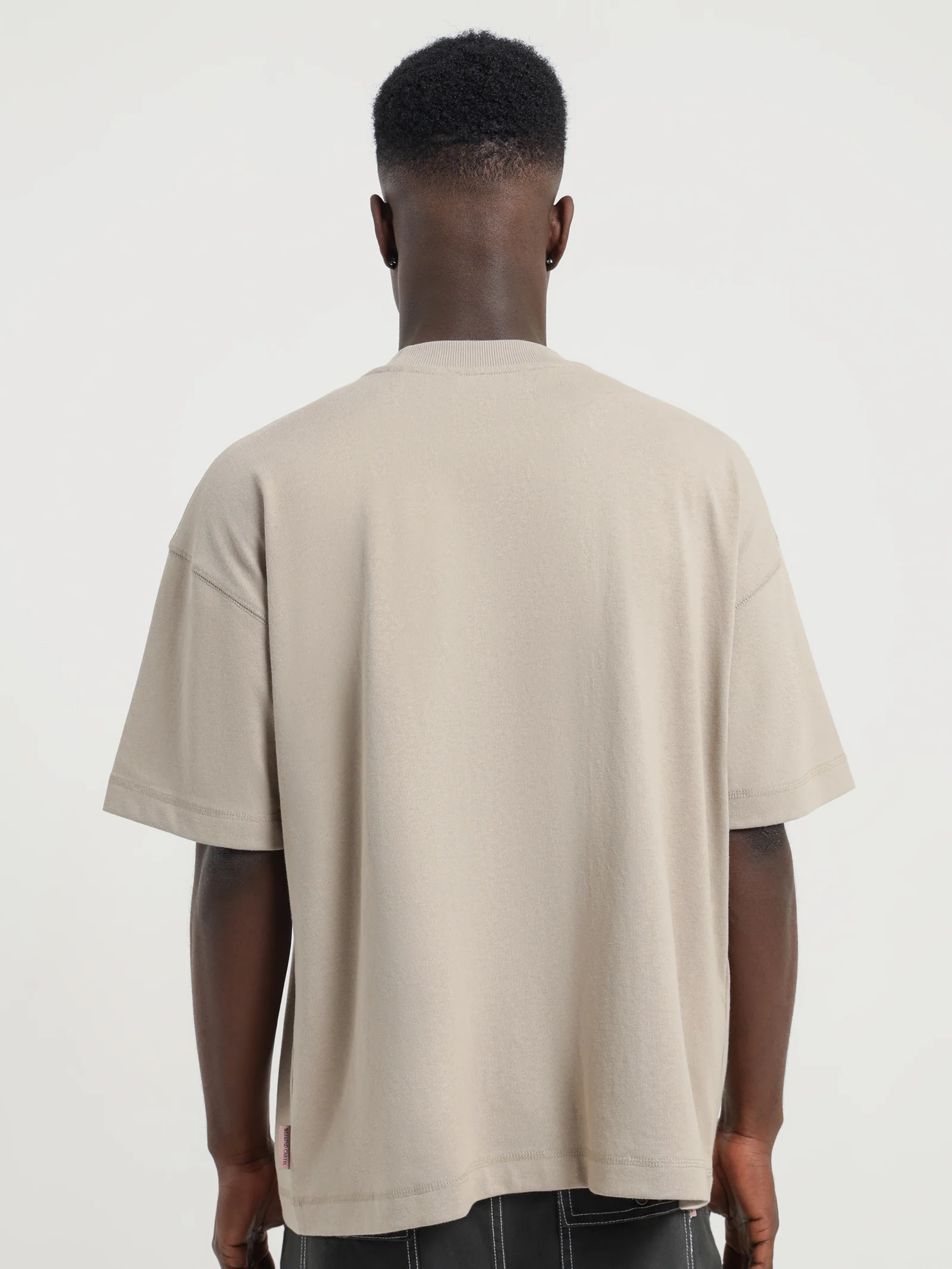 Cartel Classic T-Shirt - Image 6
