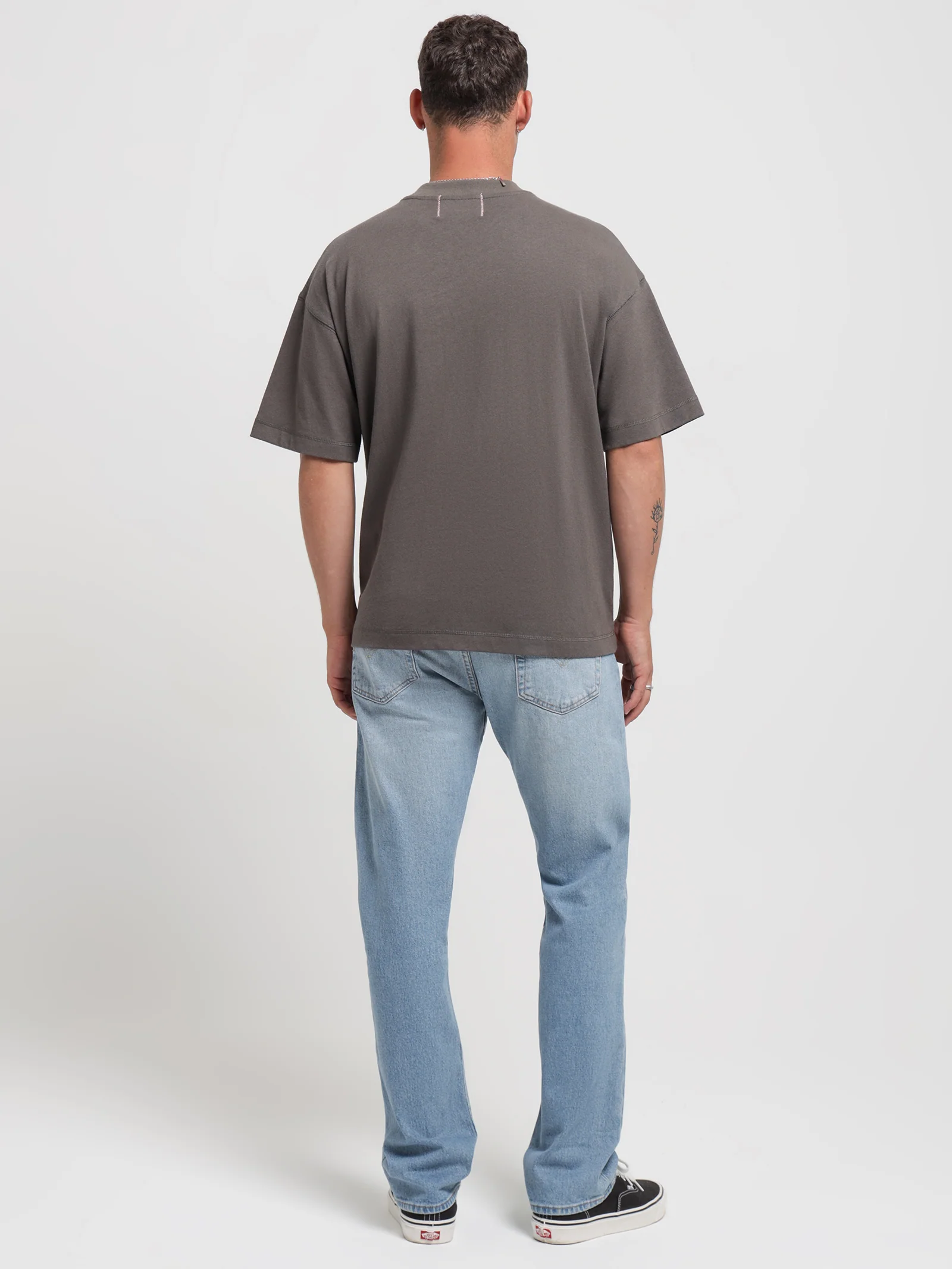 Cartel Classic T-Shirt - Image 4