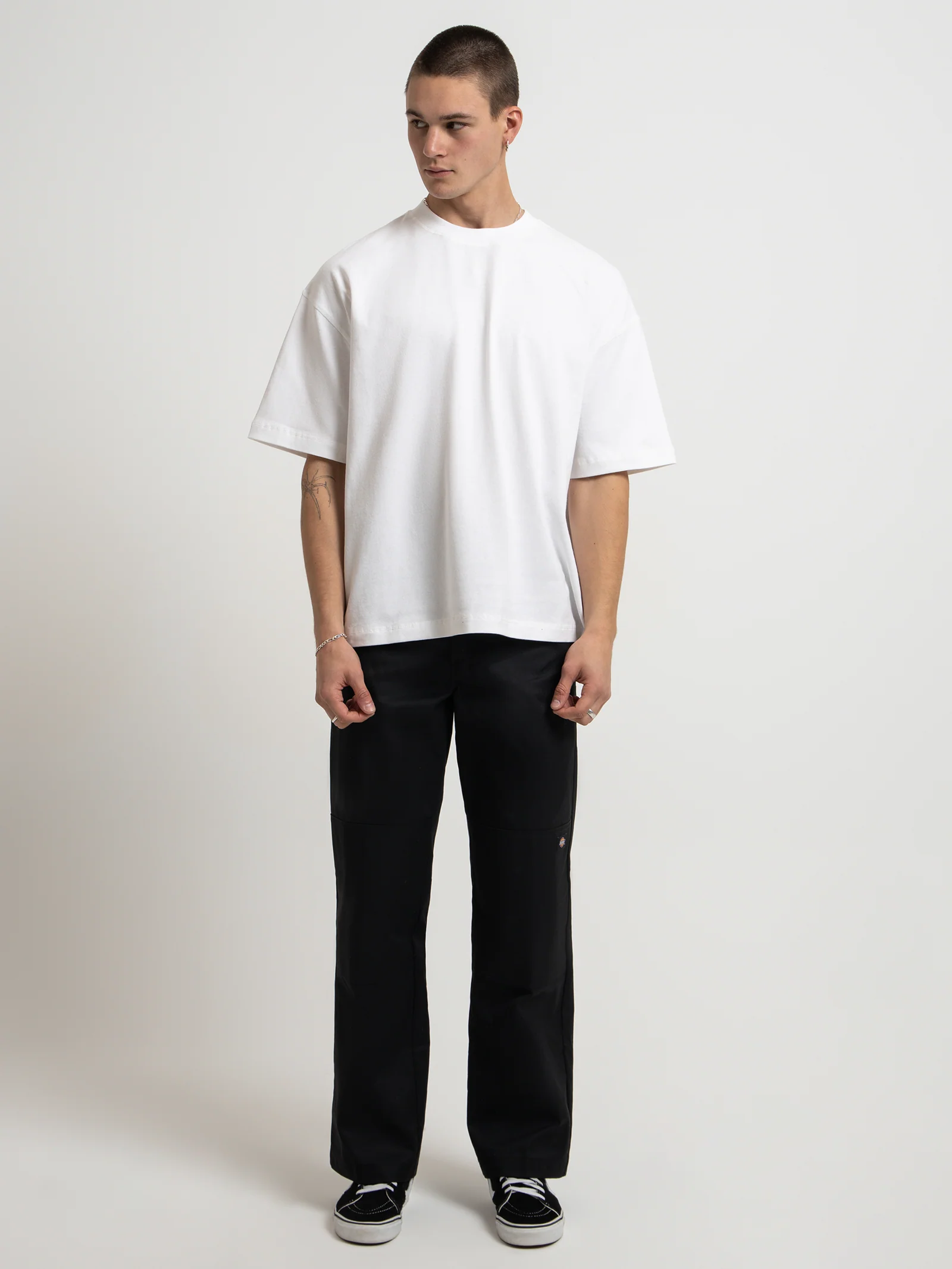 Cartel Classic T-Shirt - Image 2