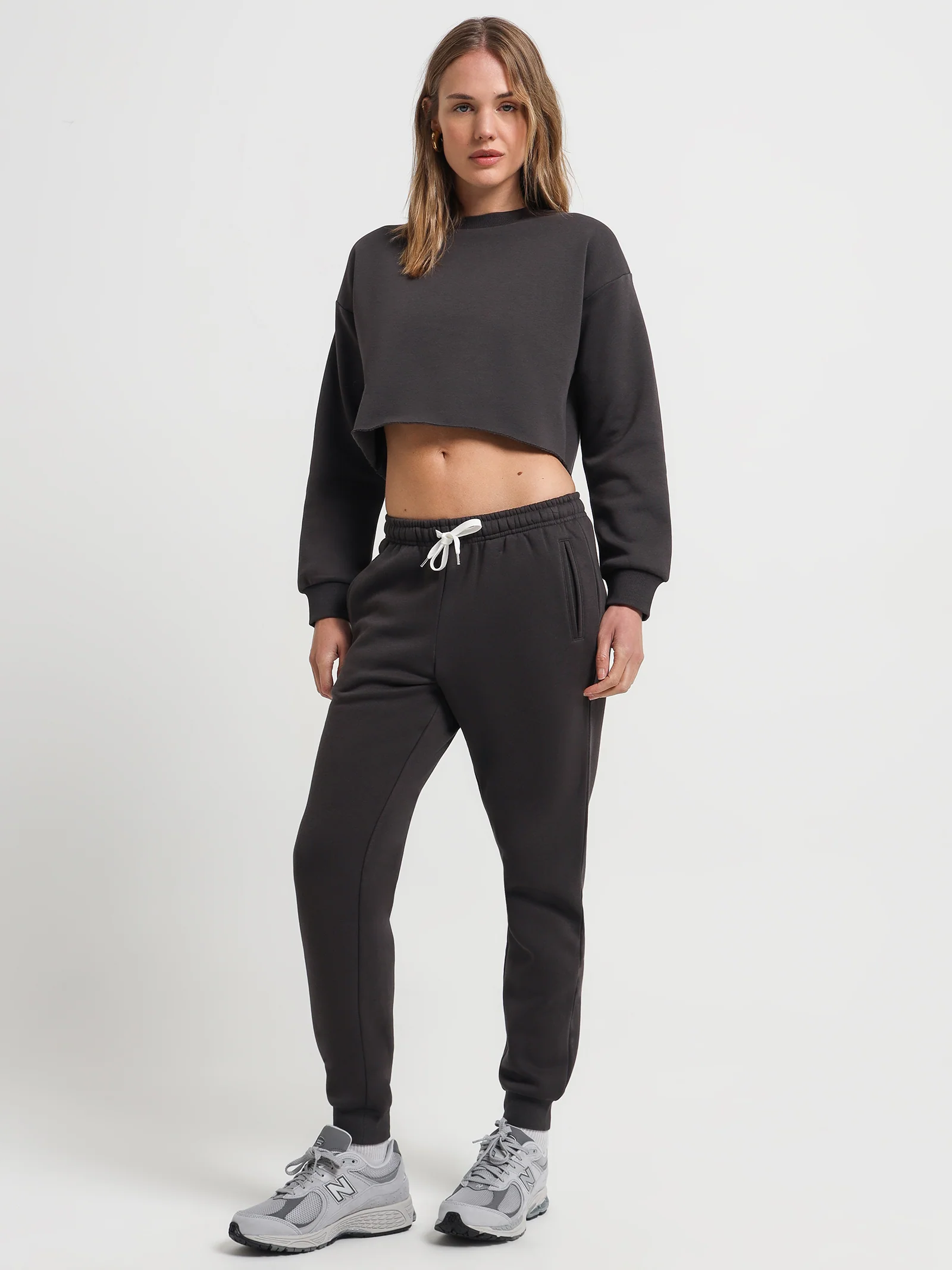 Carter Classic Cropped Sweat - Image 4