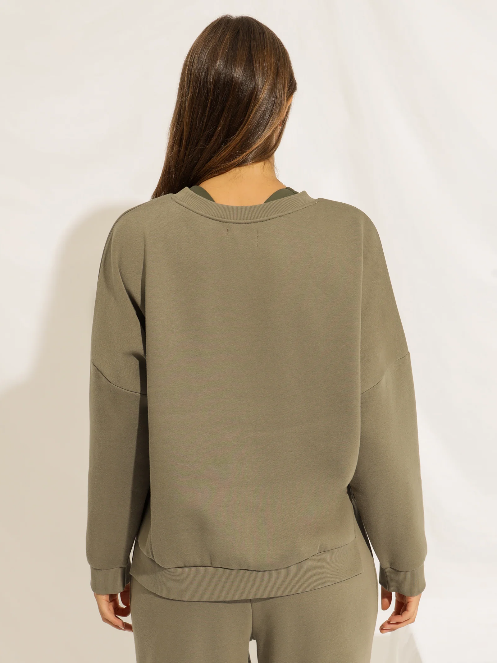 Carter Classic Oversized Sweater - Image 7