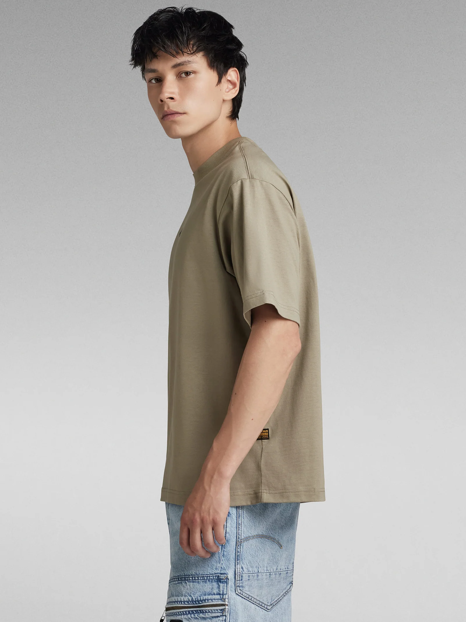 Center Chest Boxy R T-Shirt - Image 3