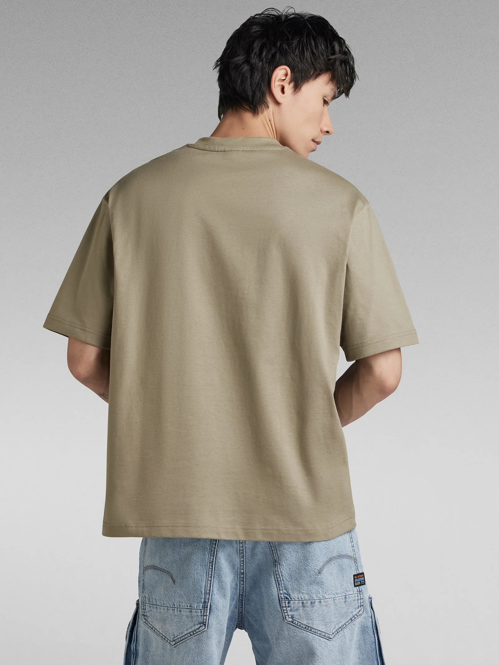 Center Chest Boxy R T-Shirt - Image 5