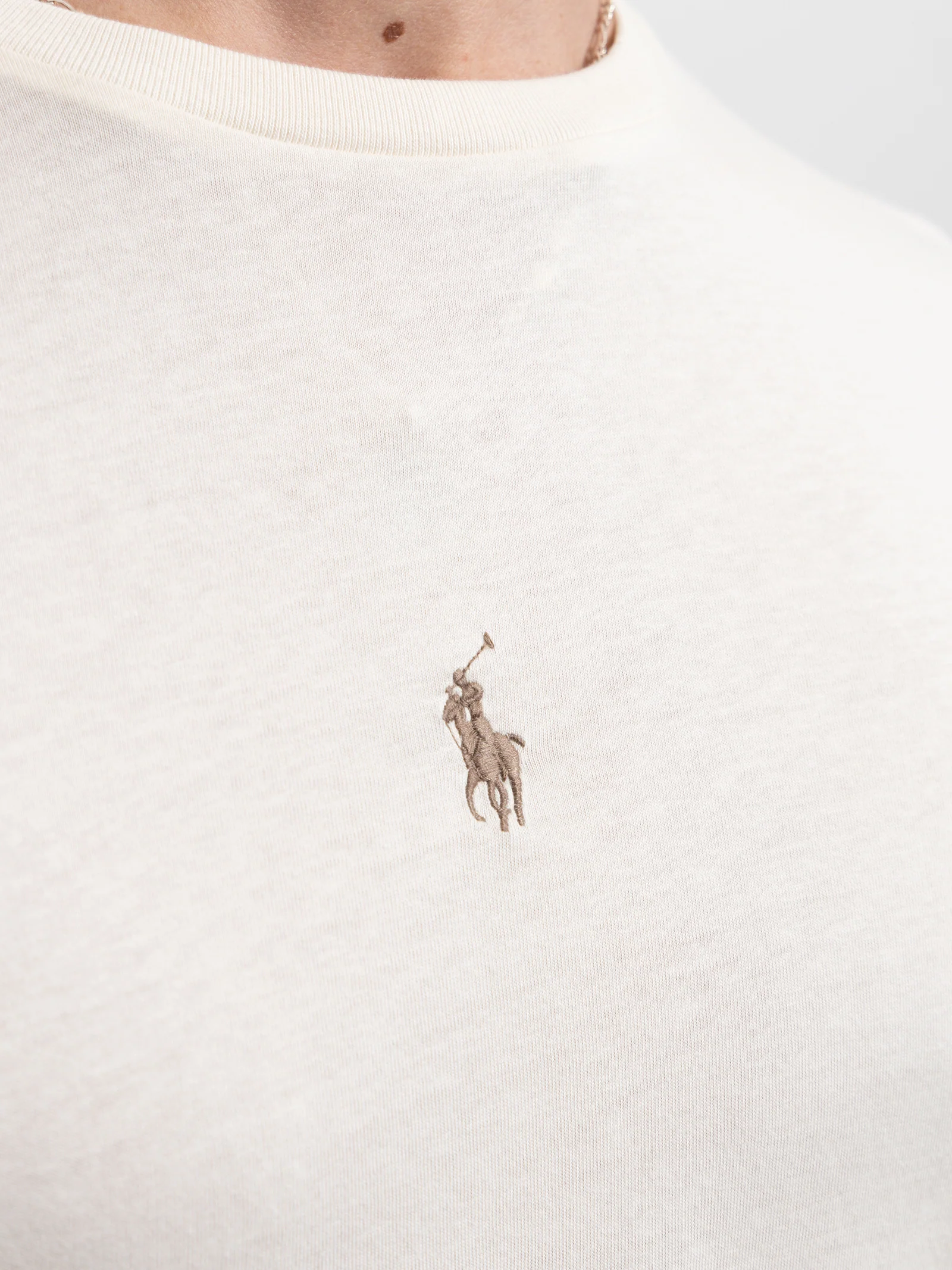 Centre Pony T-Shirt - Image 3