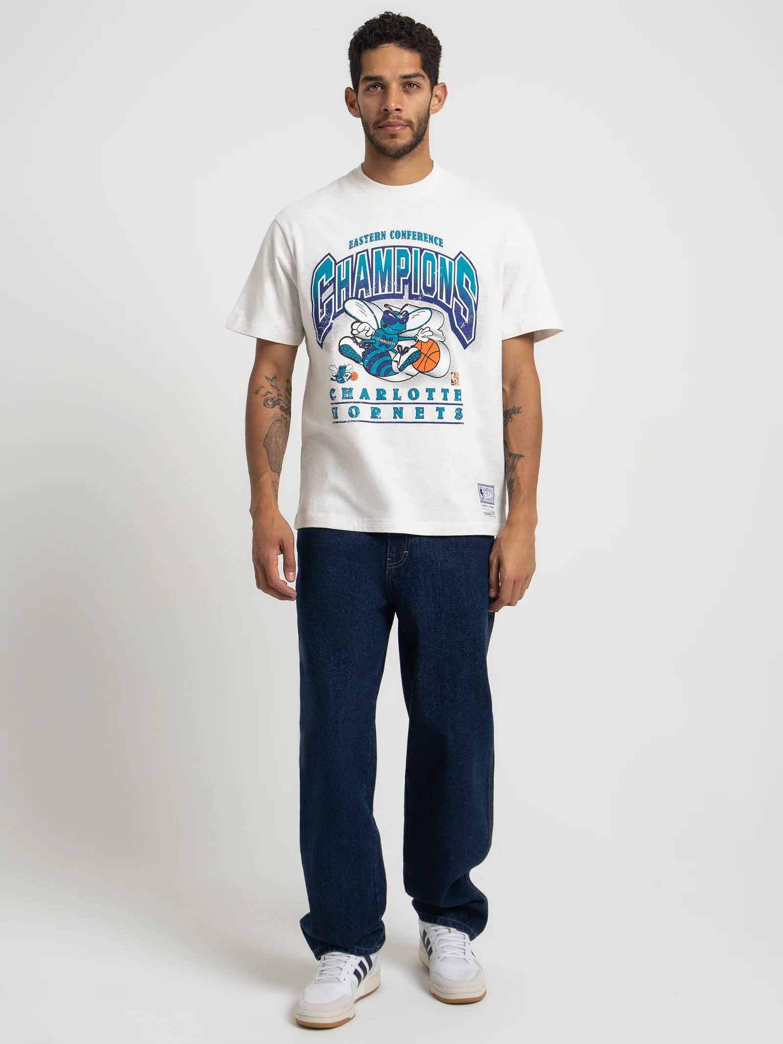 Charlotte Hornets Bevelled T-Shirt - Image 2