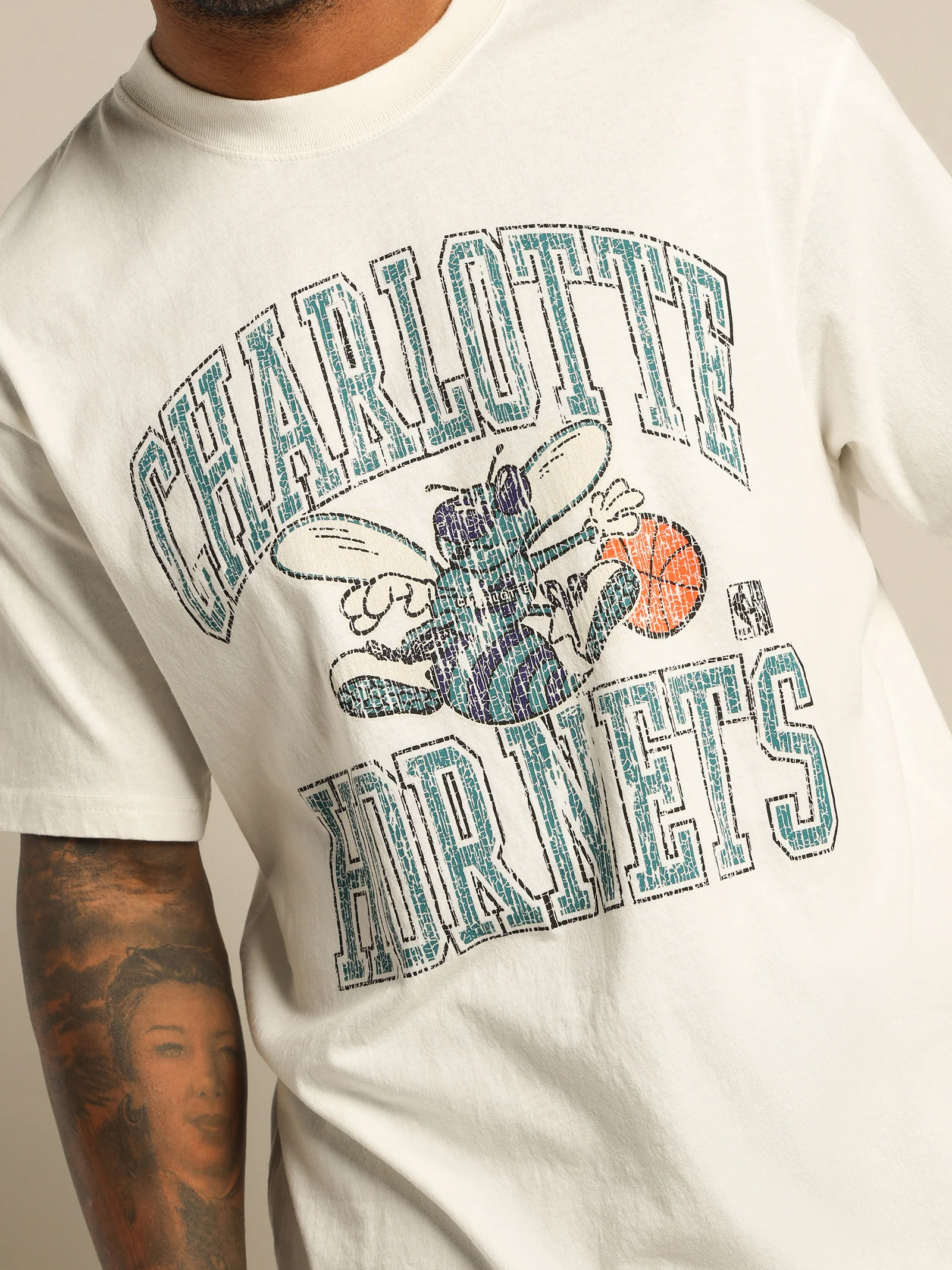 Charlotte Hornets T-Shirt - Image 3