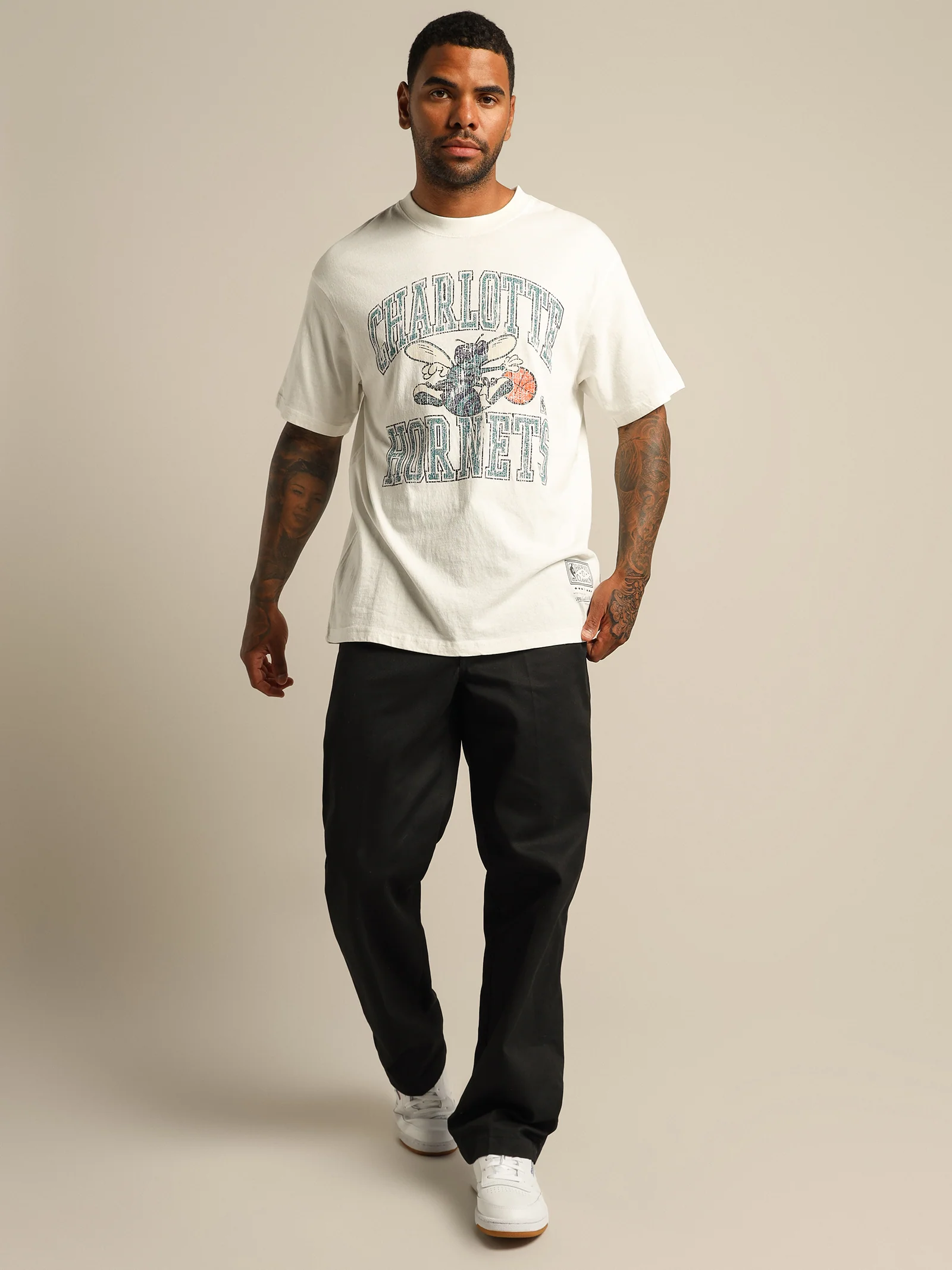 Charlotte Hornets T-Shirt - Image 5